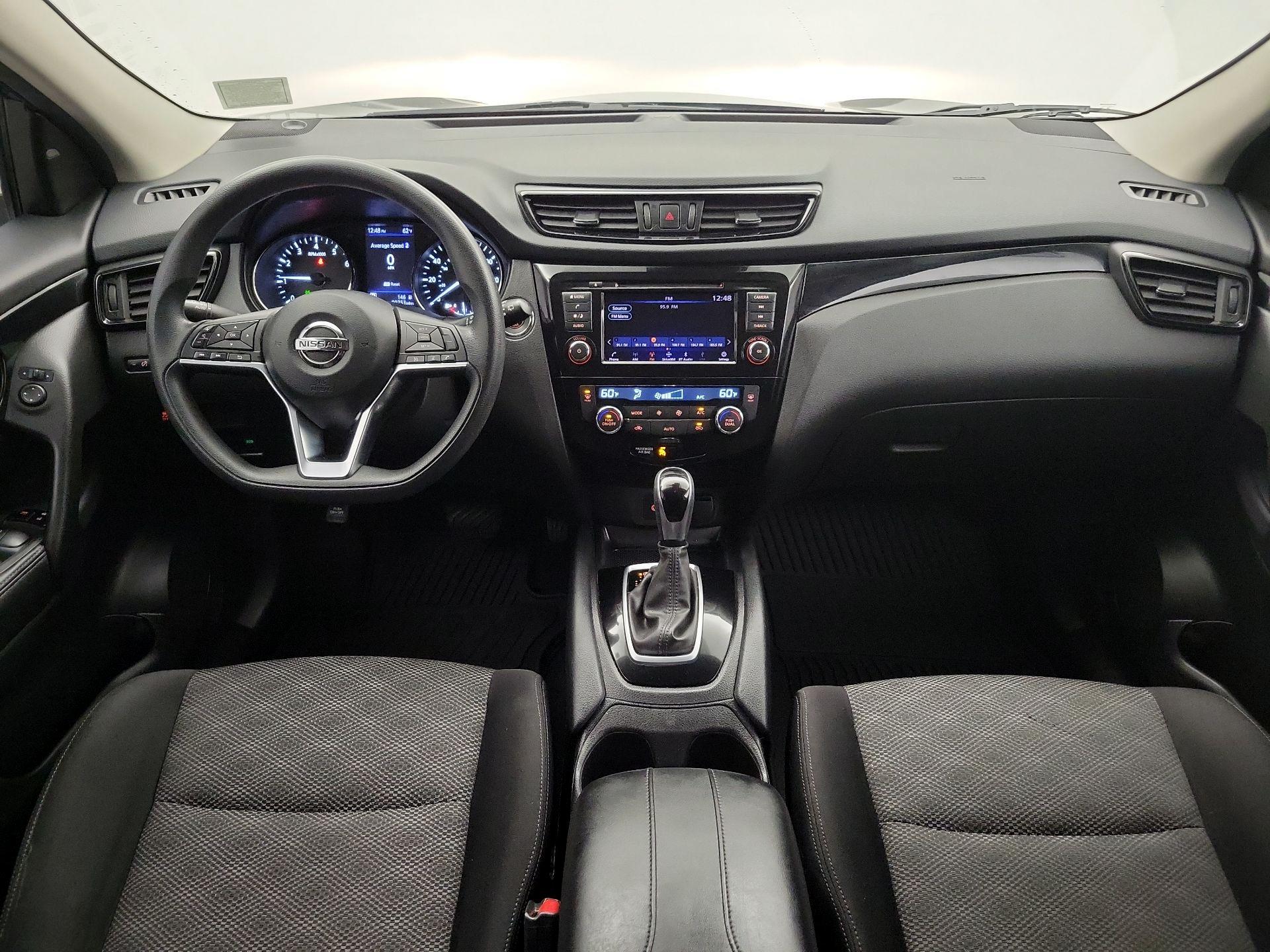 Thumbnail: 2019 Nissan Rogue Sport - 9