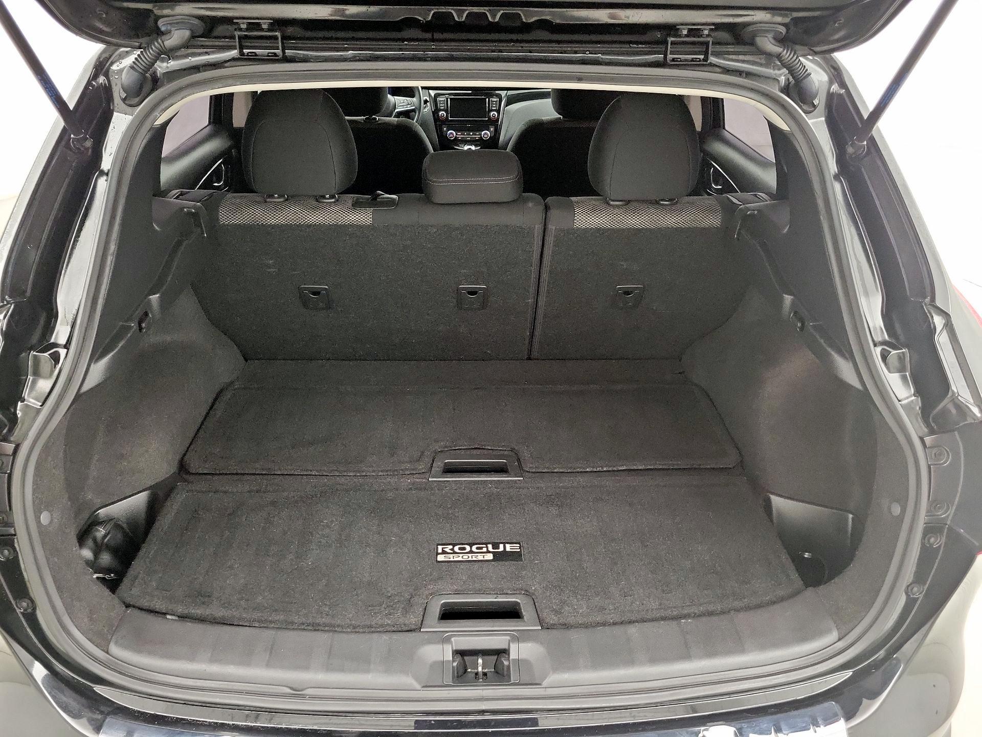 Thumbnail: 2019 Nissan Rogue Sport - 20