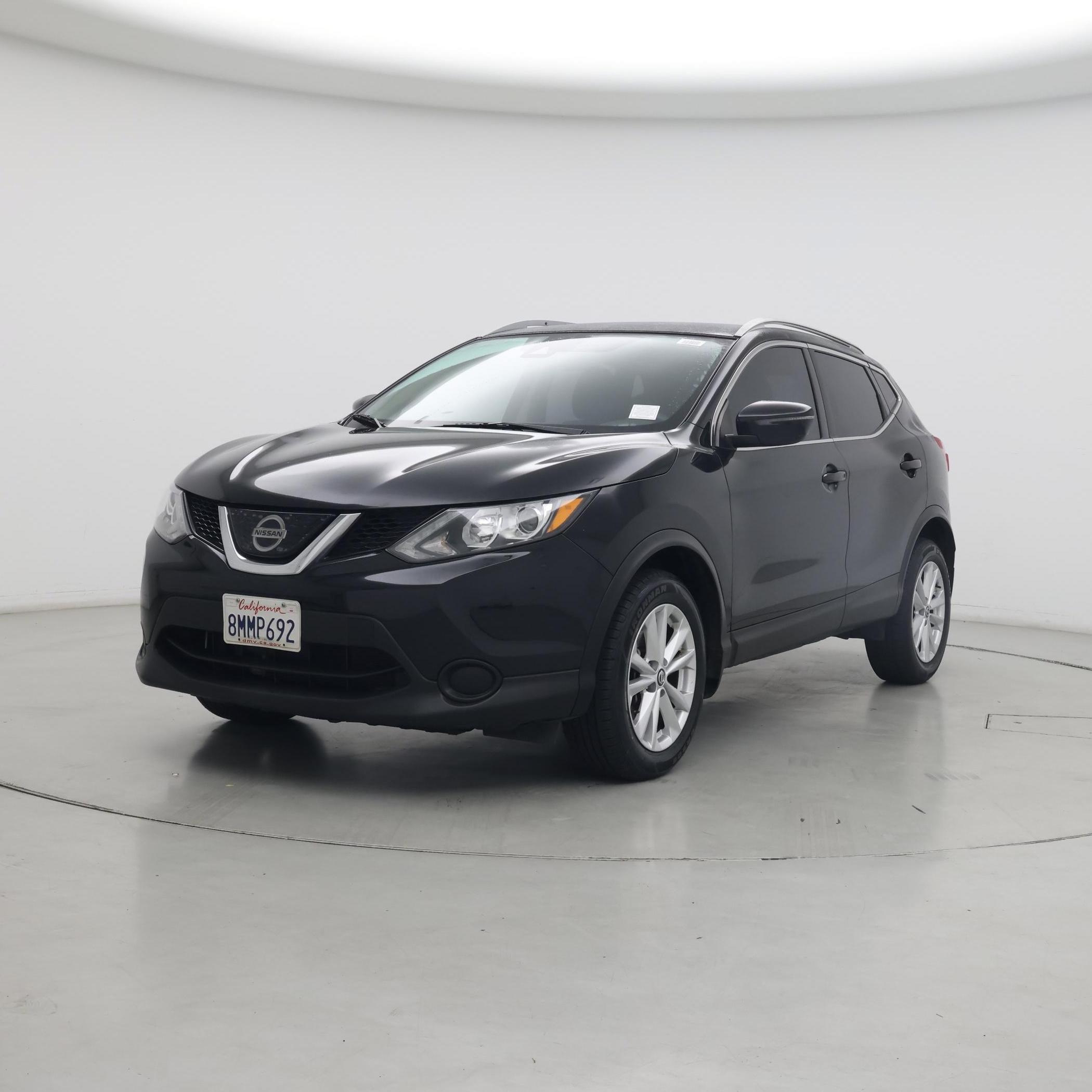 Thumbnail: 2019 Nissan Rogue Sport - 4
