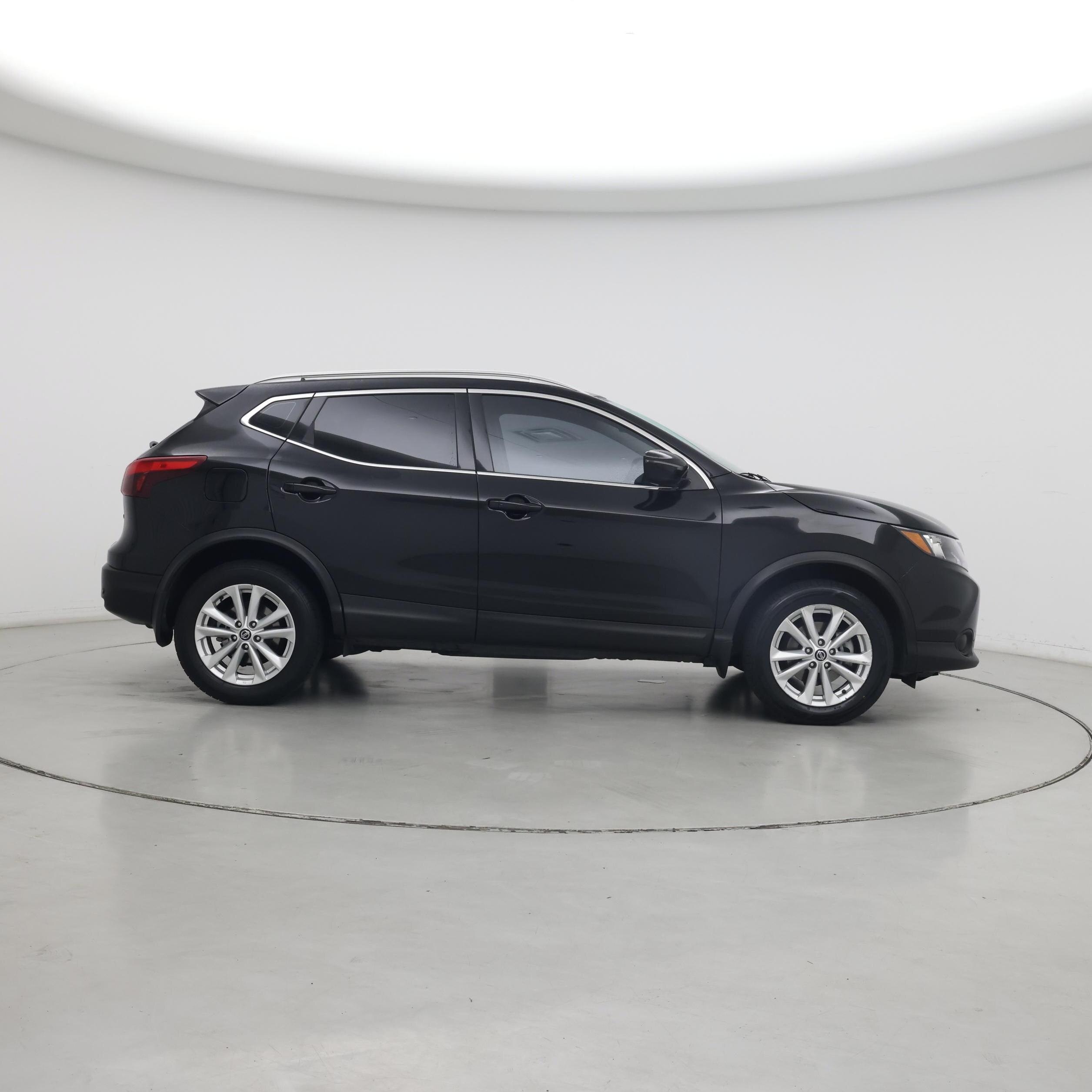 Thumbnail: 2019 Nissan Rogue Sport - 7