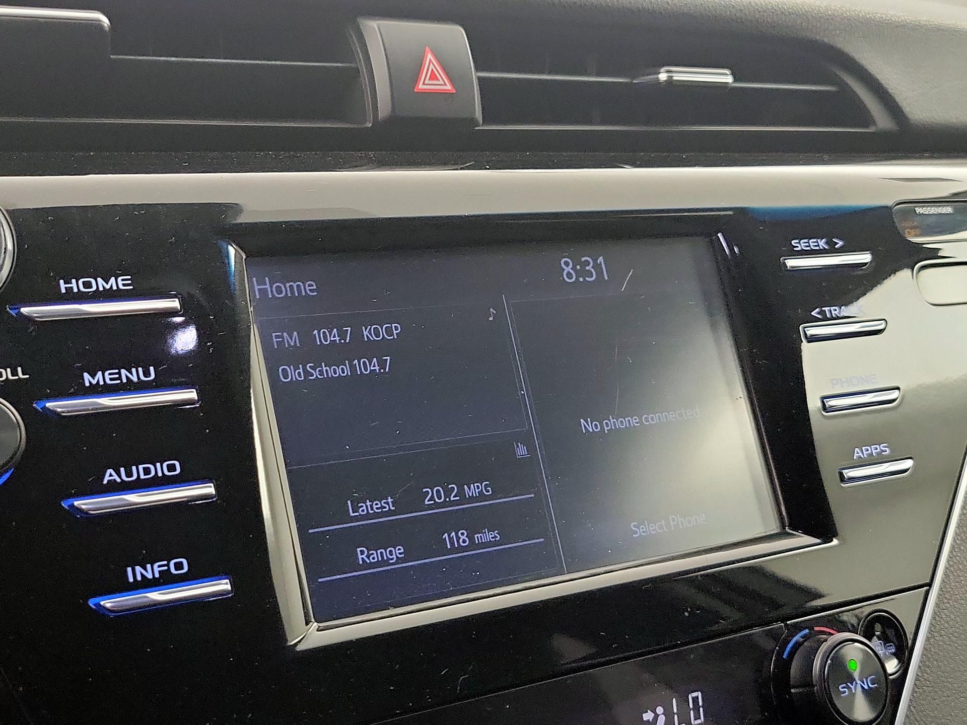 Thumbnail: 2018 Toyota Camry - 15