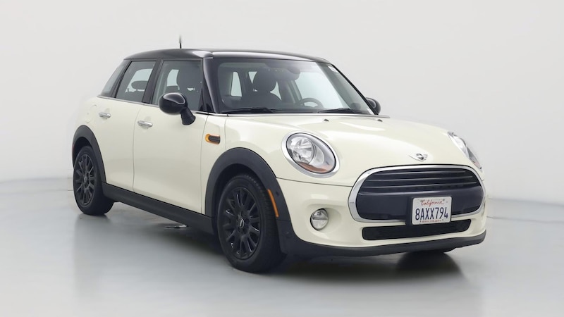 2018 MINI Cooper Hardtop  Hero Image
