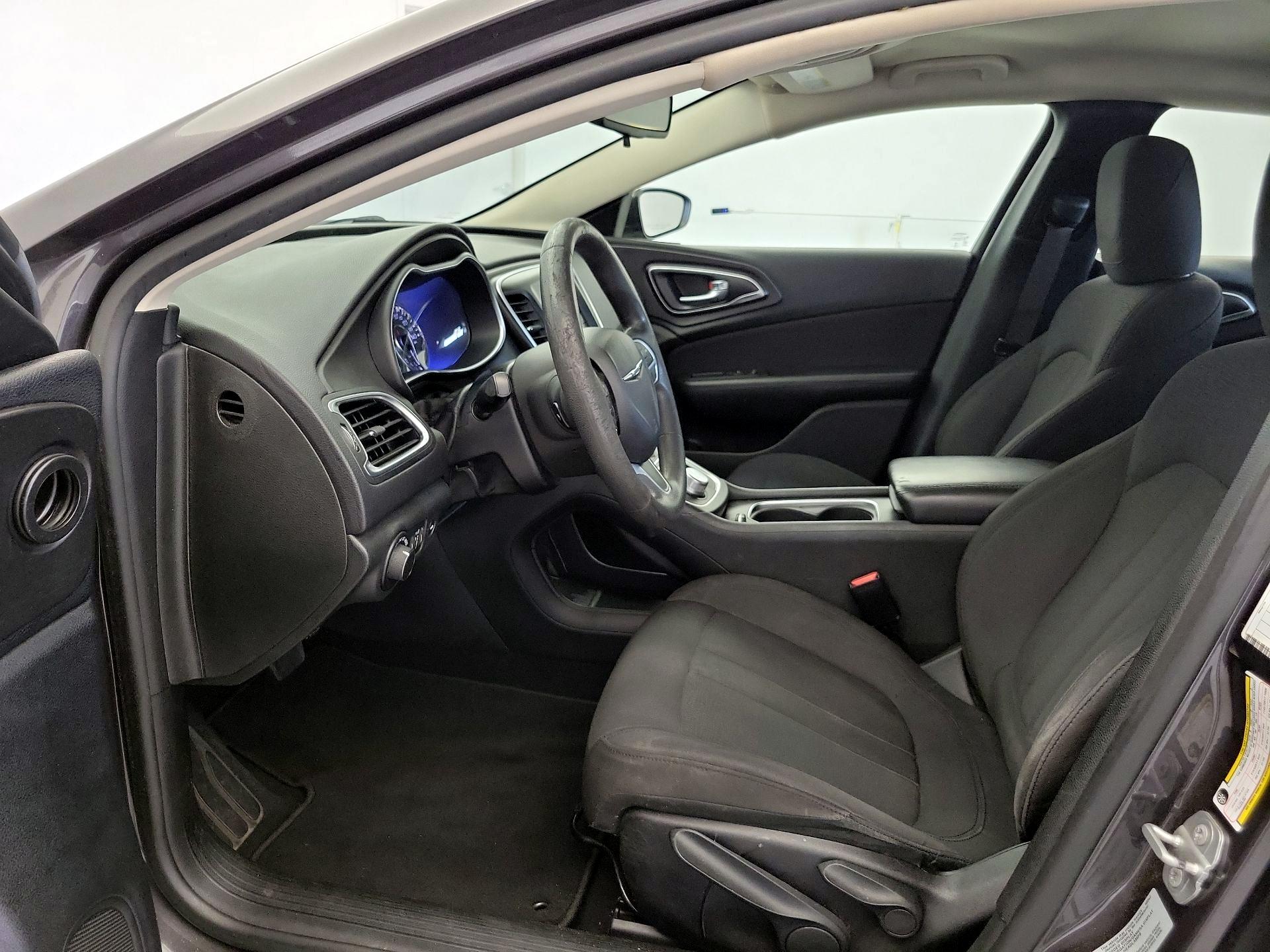 Thumbnail: 2015 Chrysler 200 - 11