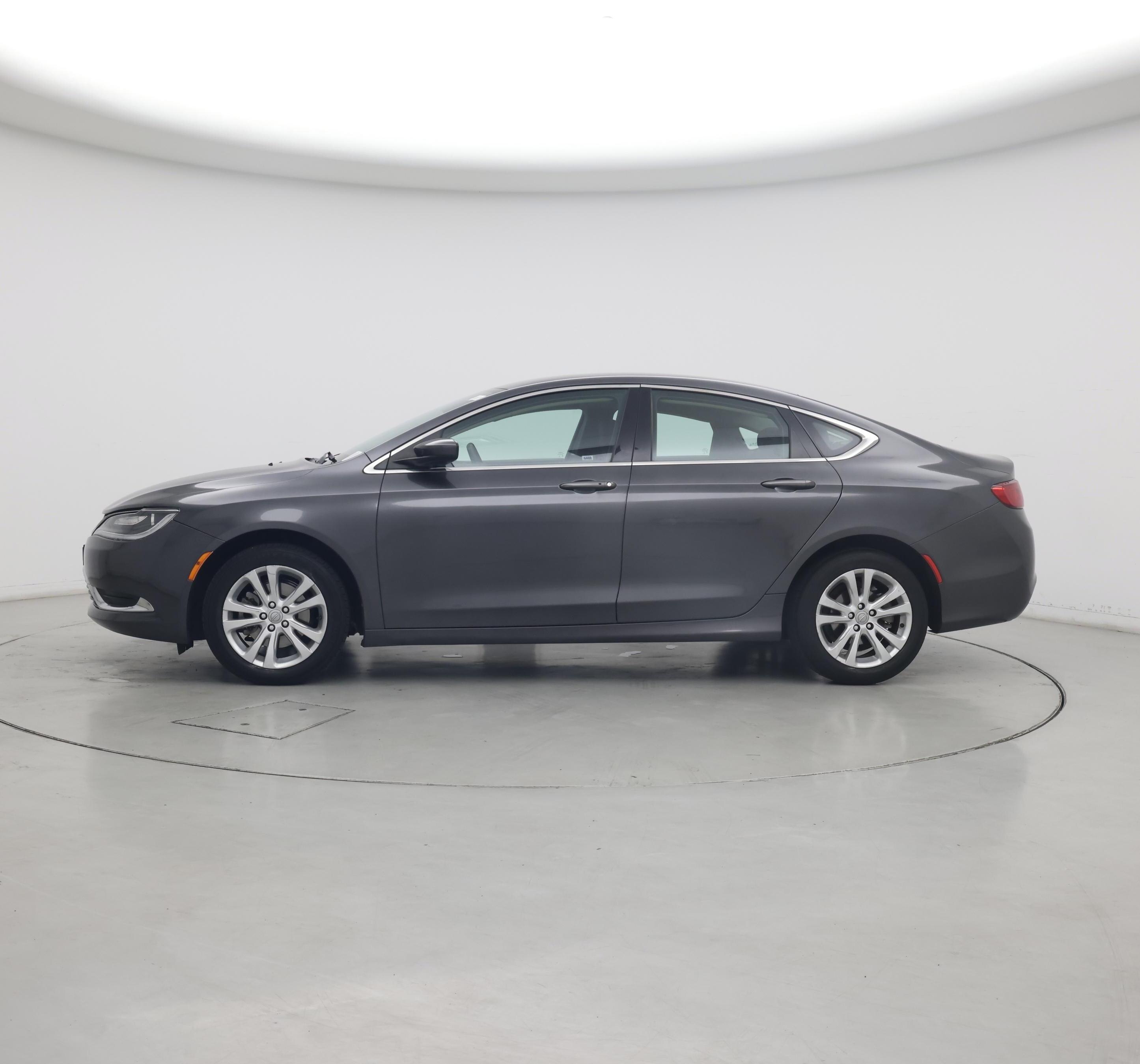 Thumbnail: 2015 Chrysler 200 - 3