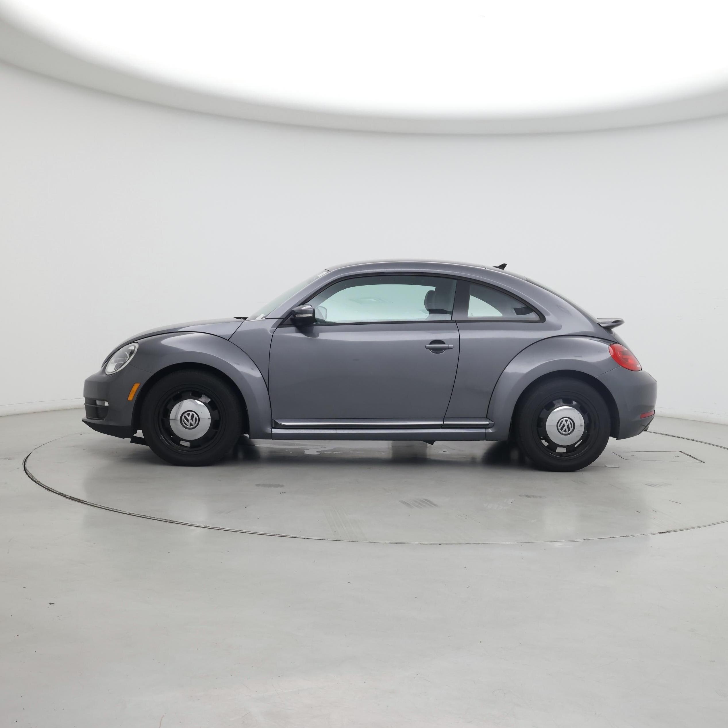 Thumbnail: 2016 Volkswagen Beetle - 3