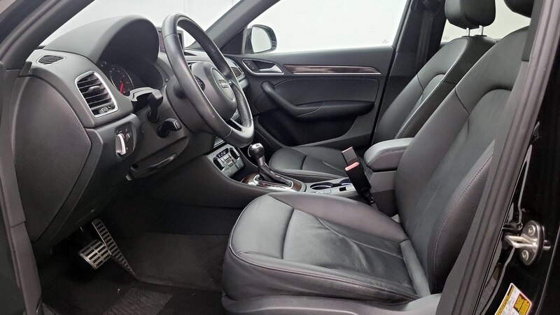 2016 Audi Q3 Premium Plus 11