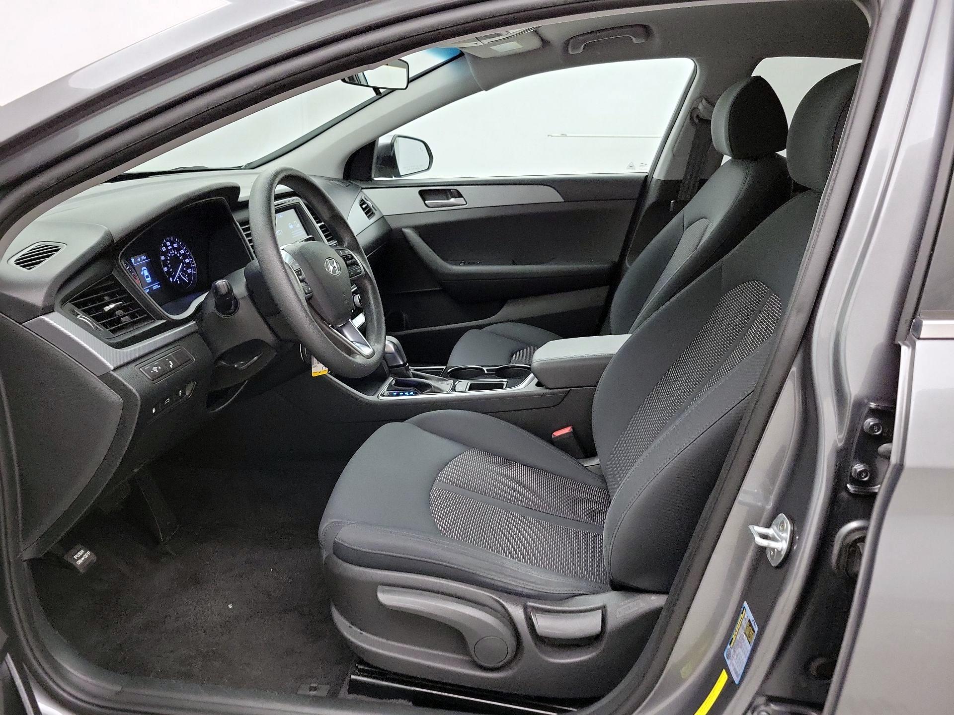 Thumbnail: 2019 Hyundai Sonata - 11