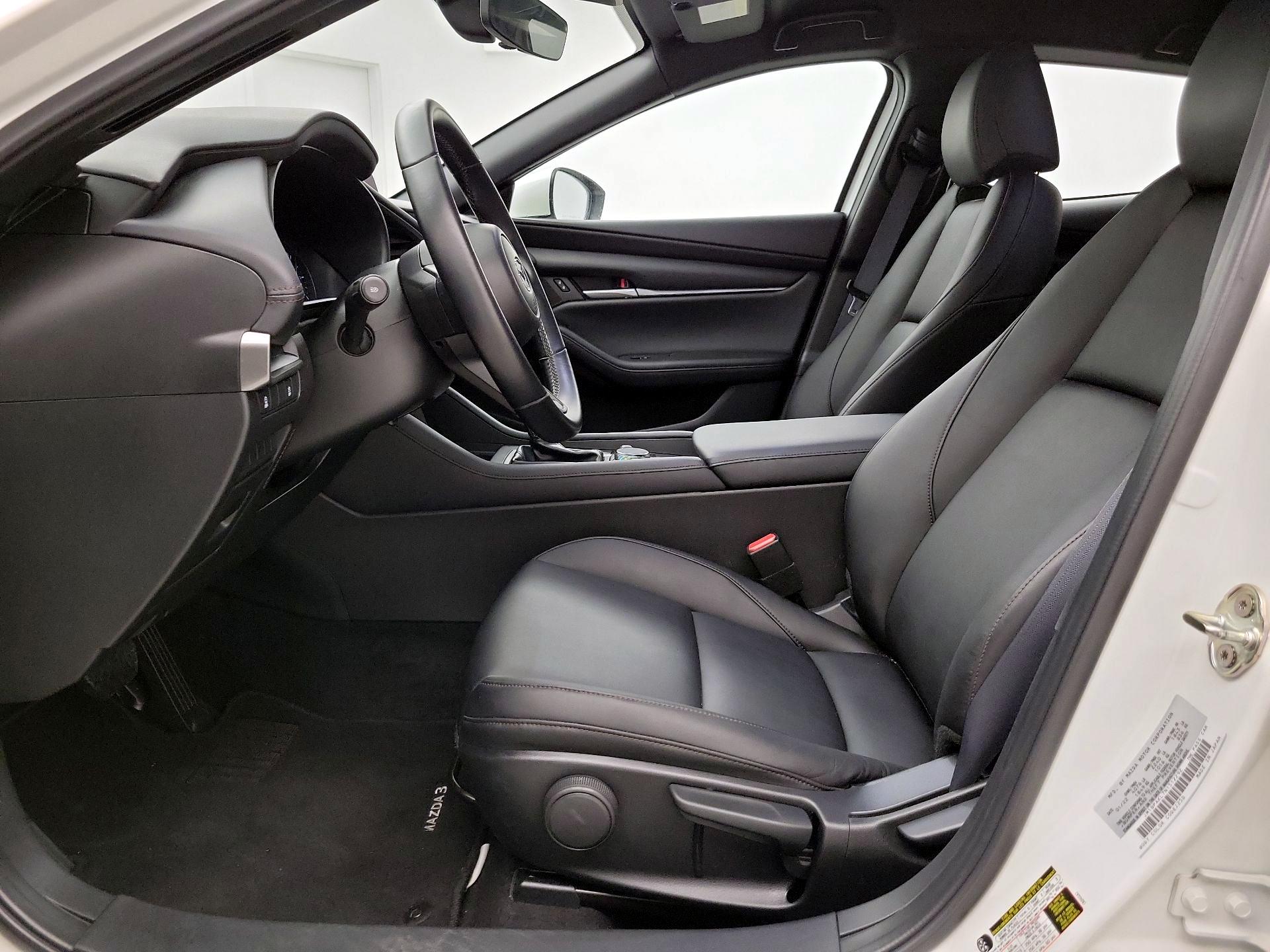 Thumbnail: 2022 Mazda Mazda3 - 11