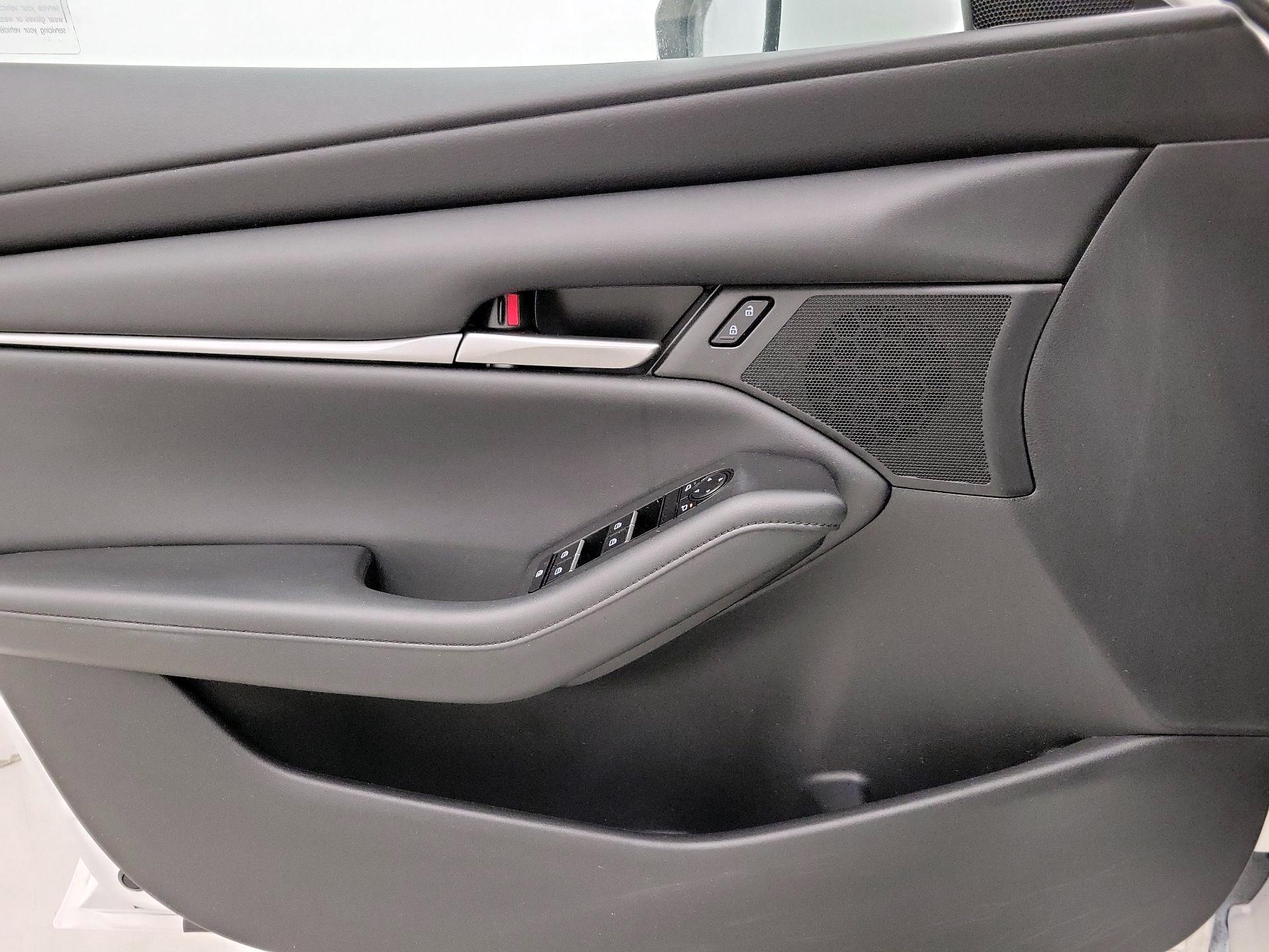 Thumbnail: 2022 Mazda Mazda3 - 12