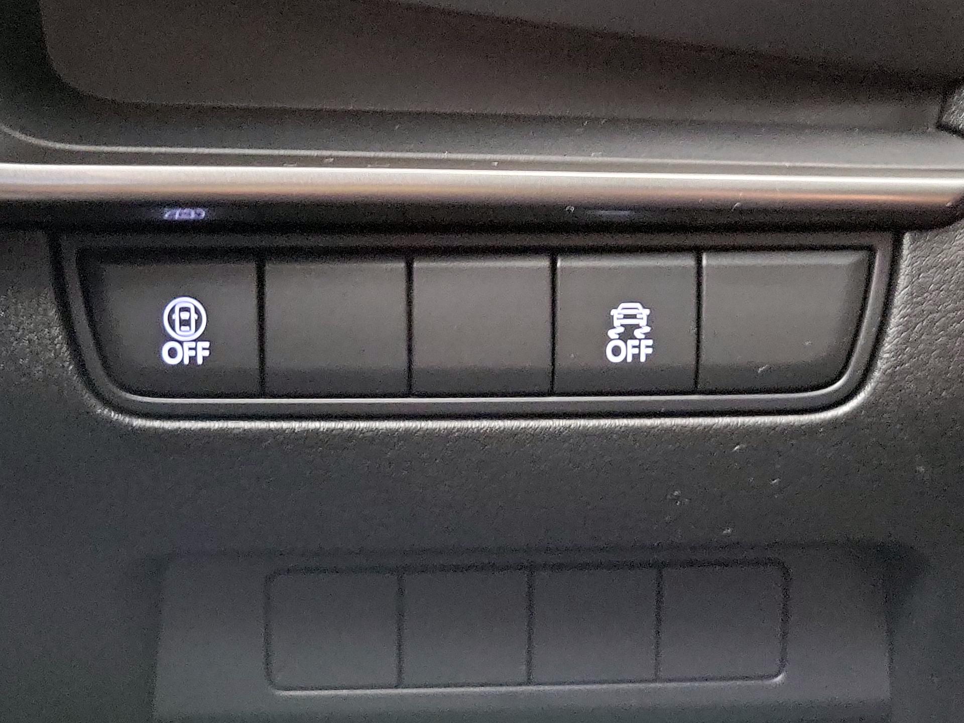 Thumbnail: 2022 Mazda Mazda3 - 13