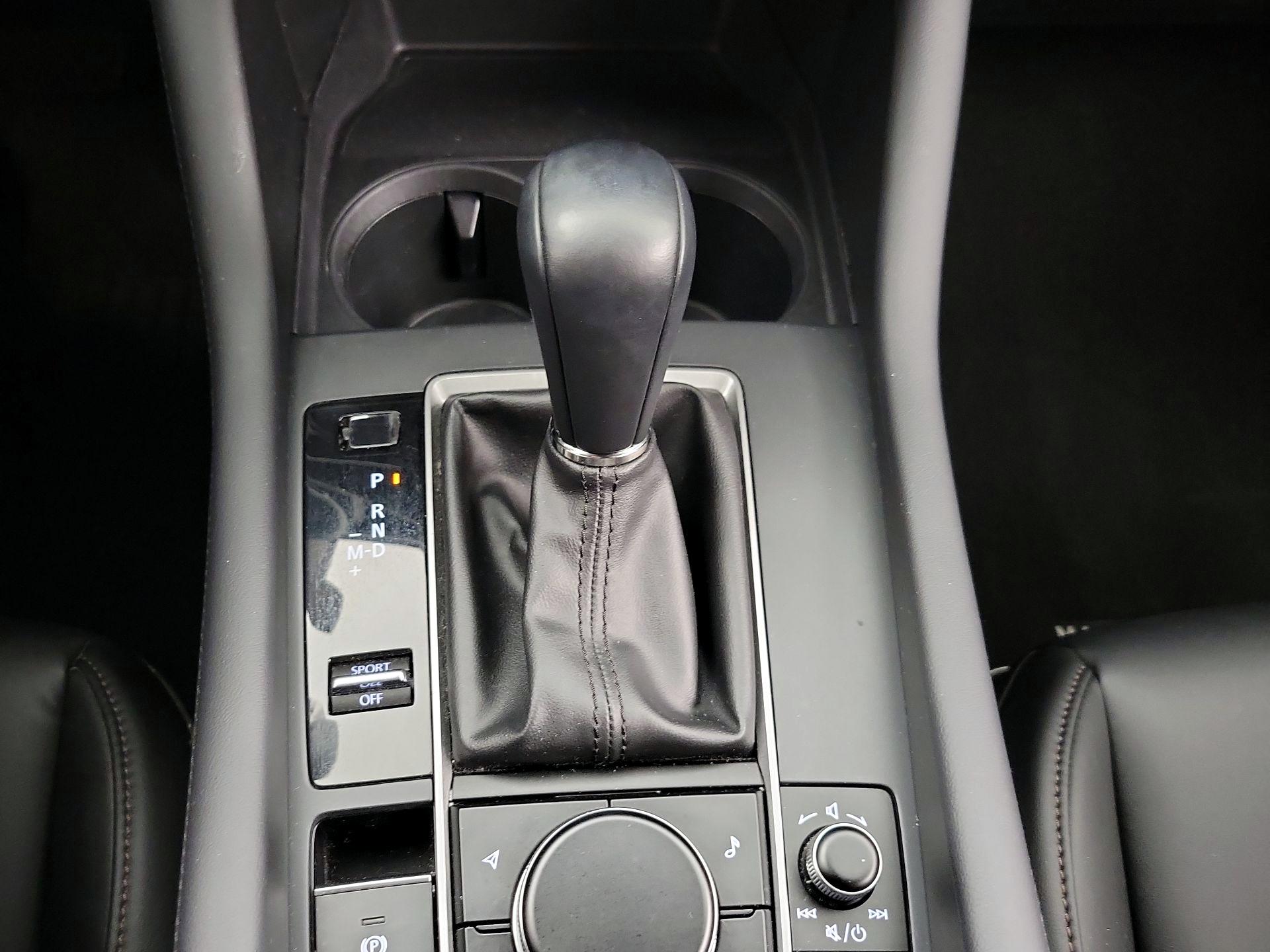 Thumbnail: 2022 Mazda Mazda3 - 17