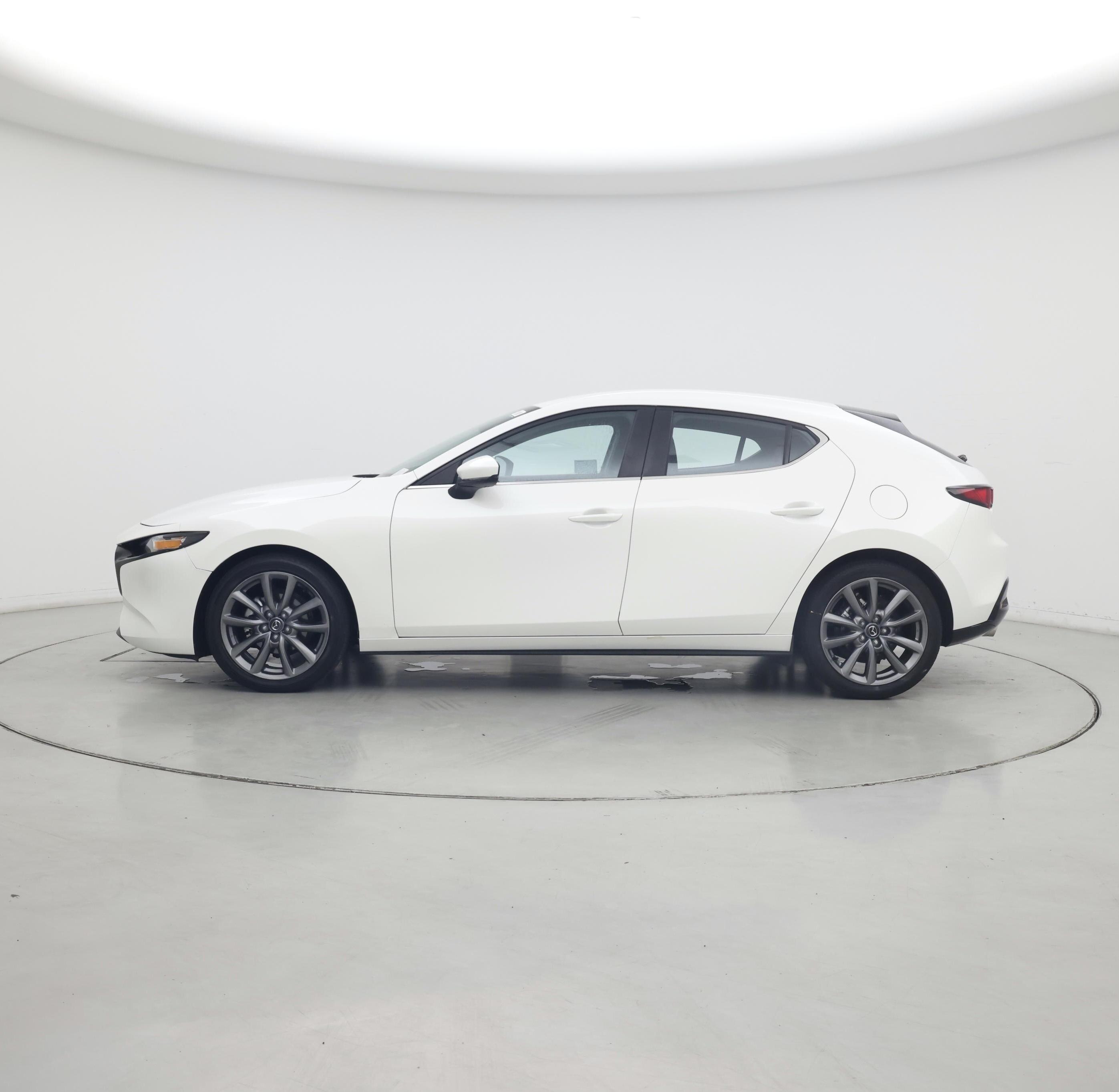 Thumbnail: 2022 Mazda Mazda3 - 3