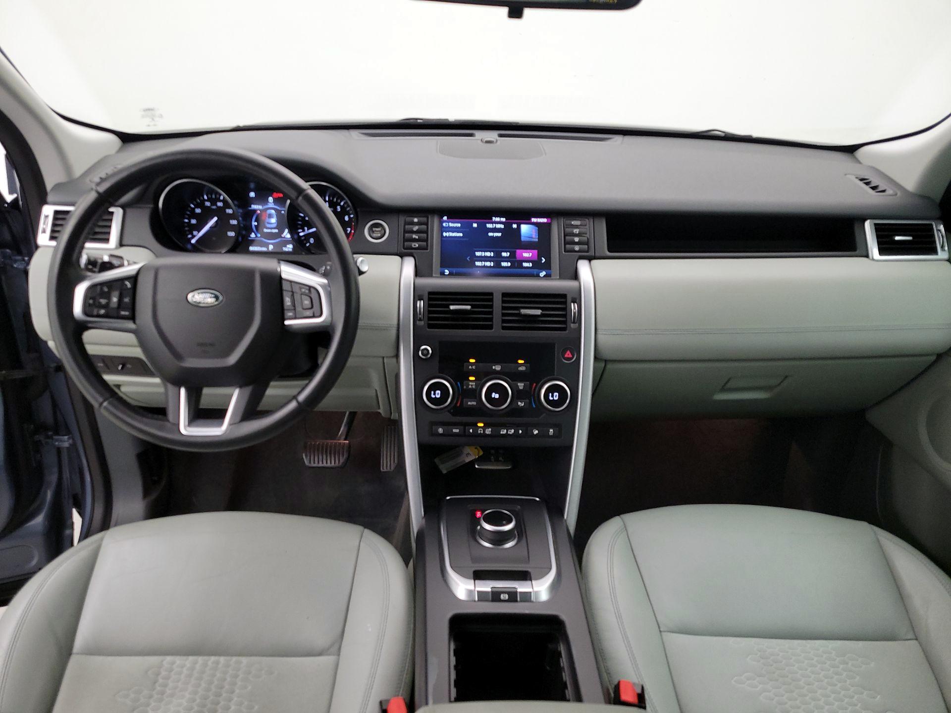 Thumbnail: 2018 Land Rover Discovery Sport - 9