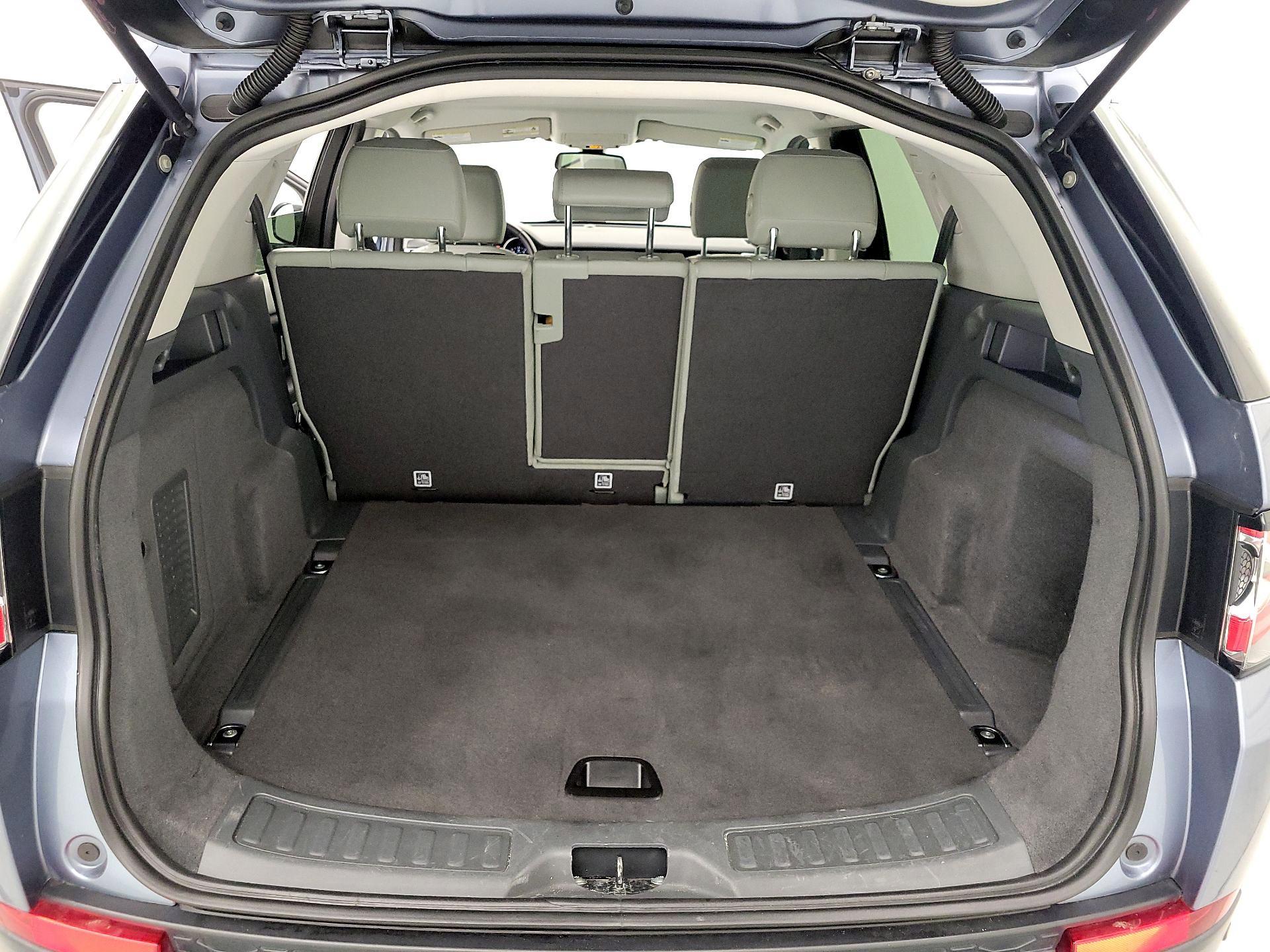 Thumbnail: 2018 Land Rover Discovery Sport - 20