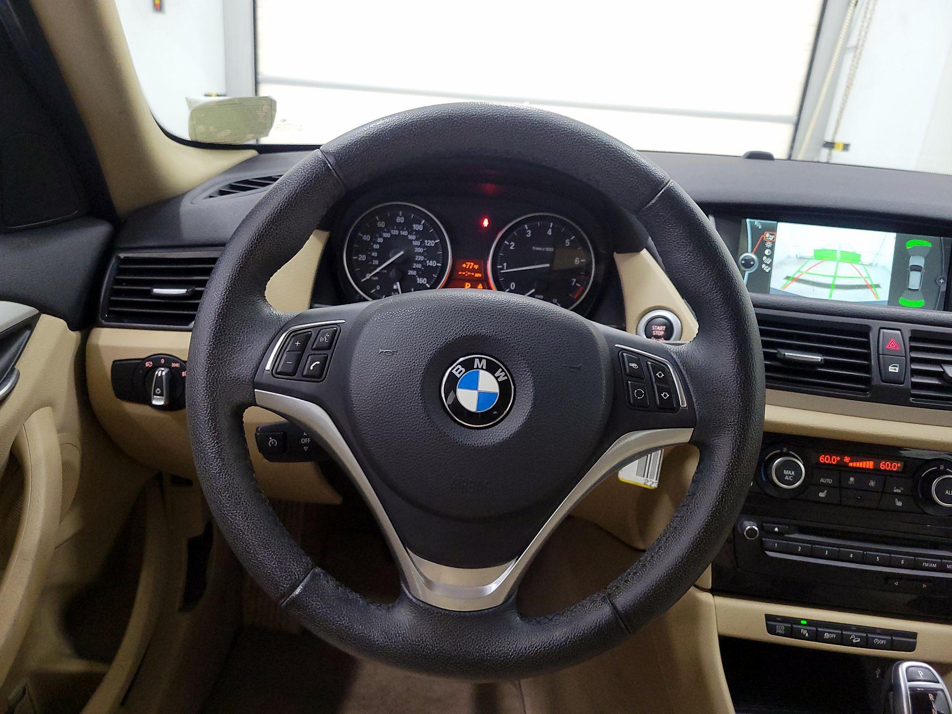 Thumbnail: 2015 BMW X1 - 10