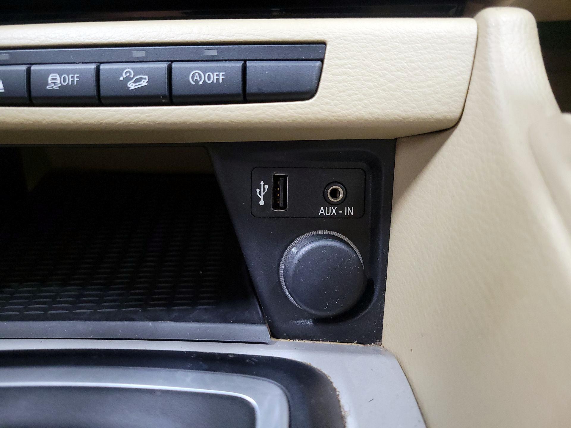 Thumbnail: 2015 BMW X1 - 18