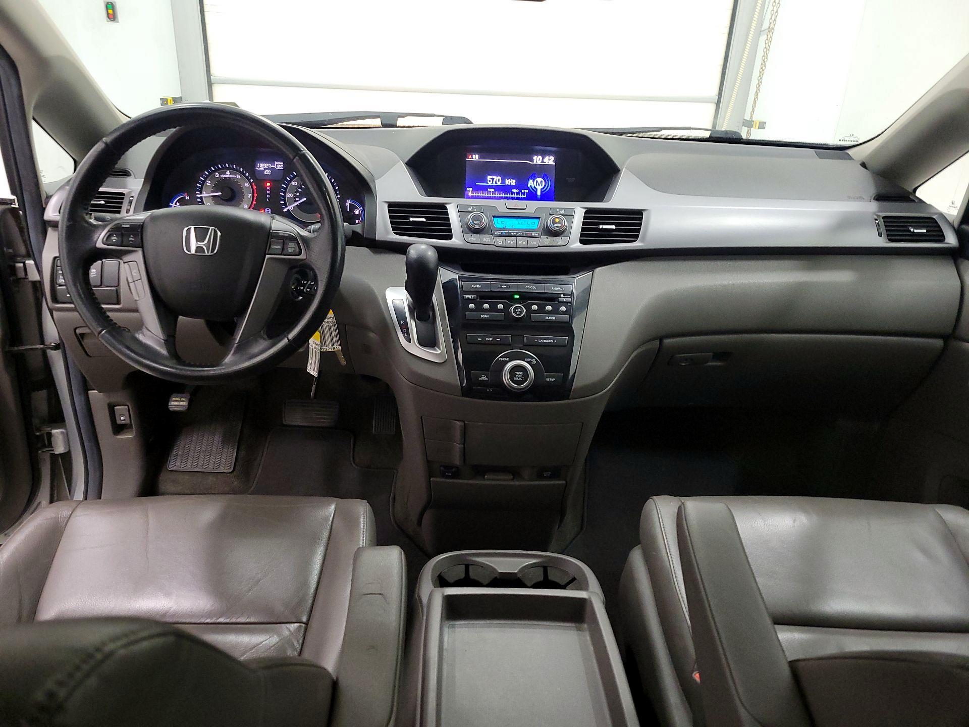 Thumbnail: 2013 Honda Odyssey - 9
