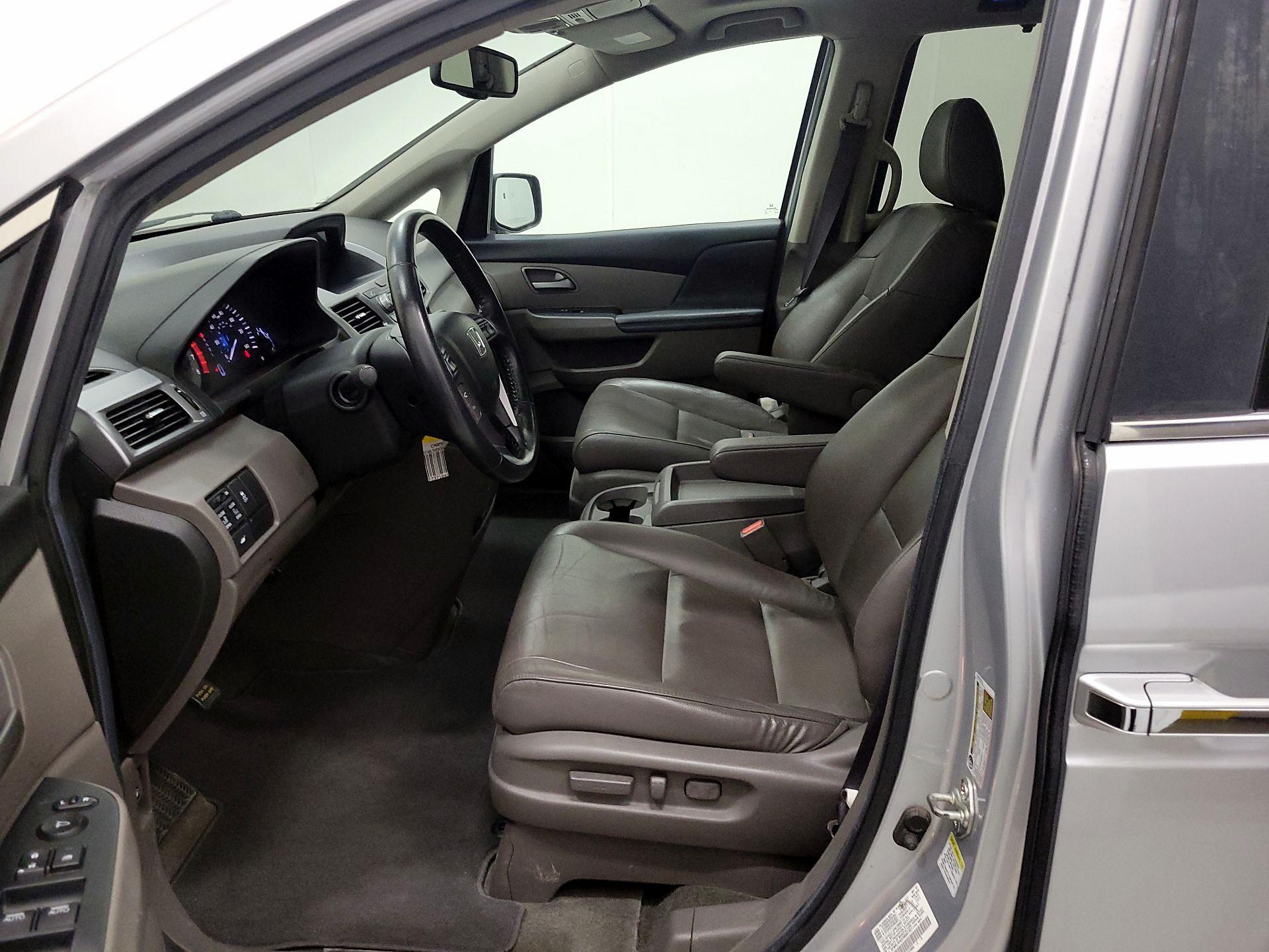 Thumbnail: 2013 Honda Odyssey - 11