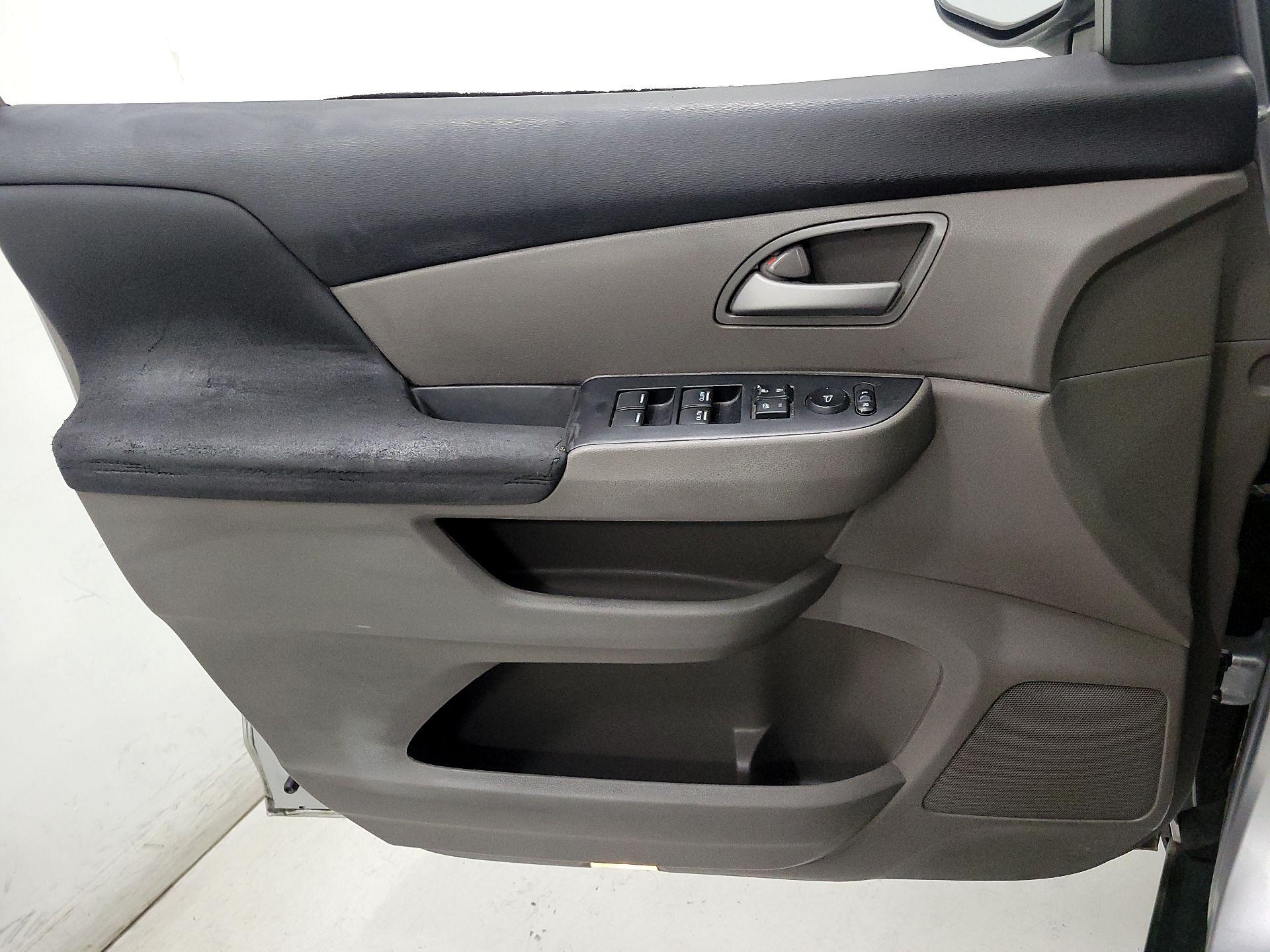 Thumbnail: 2013 Honda Odyssey - 12