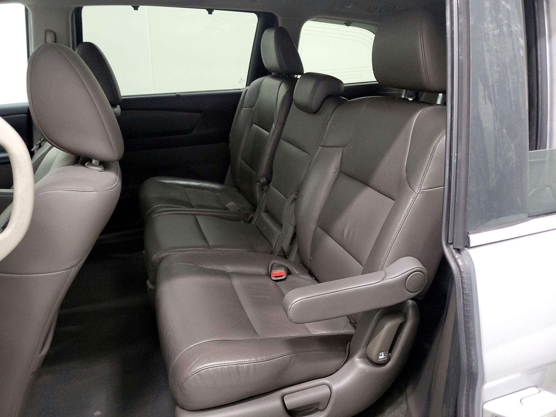 Thumbnail: 2013 Honda Odyssey - 20