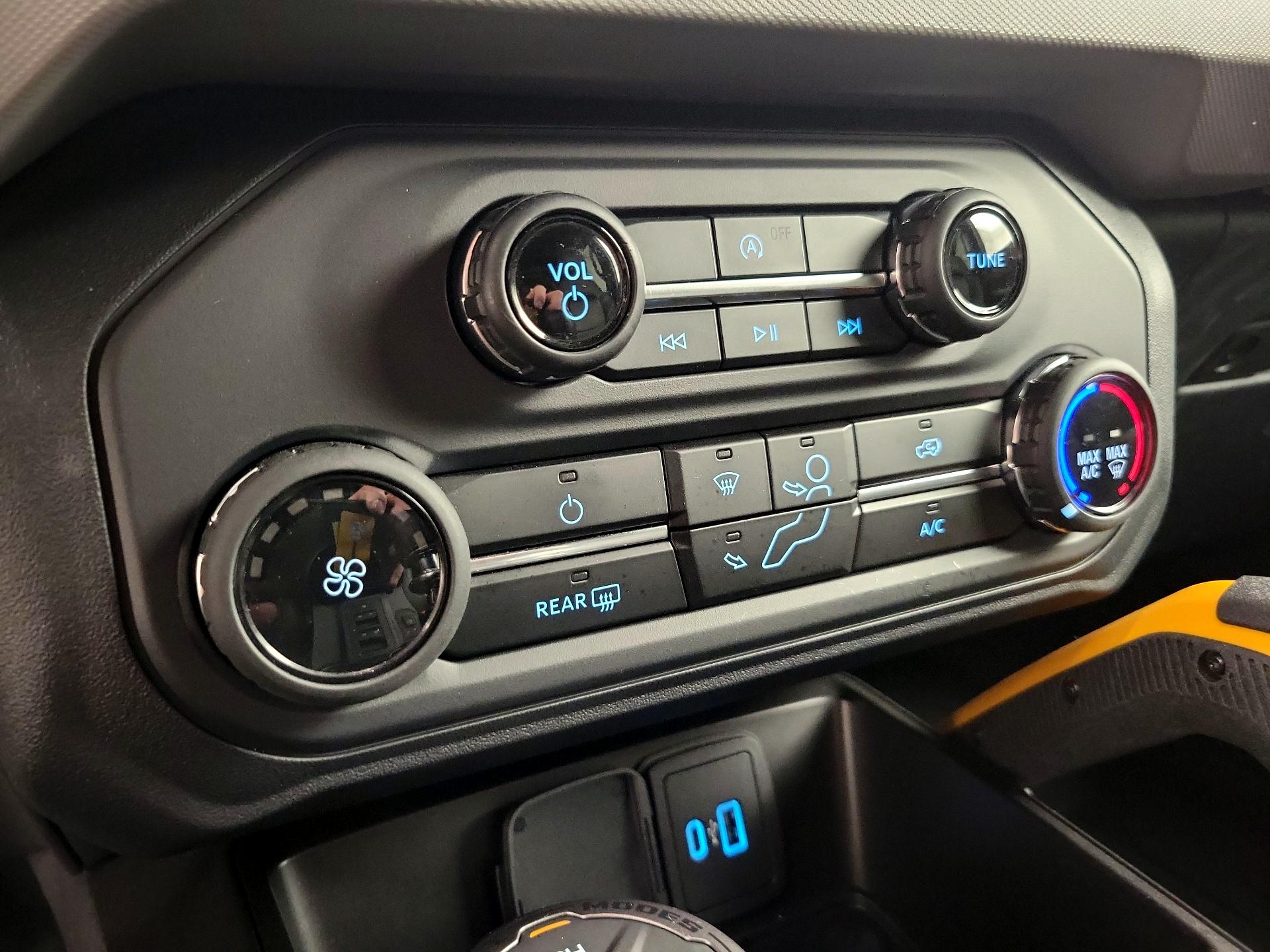 Thumbnail: 2023 Ford Bronco - 16