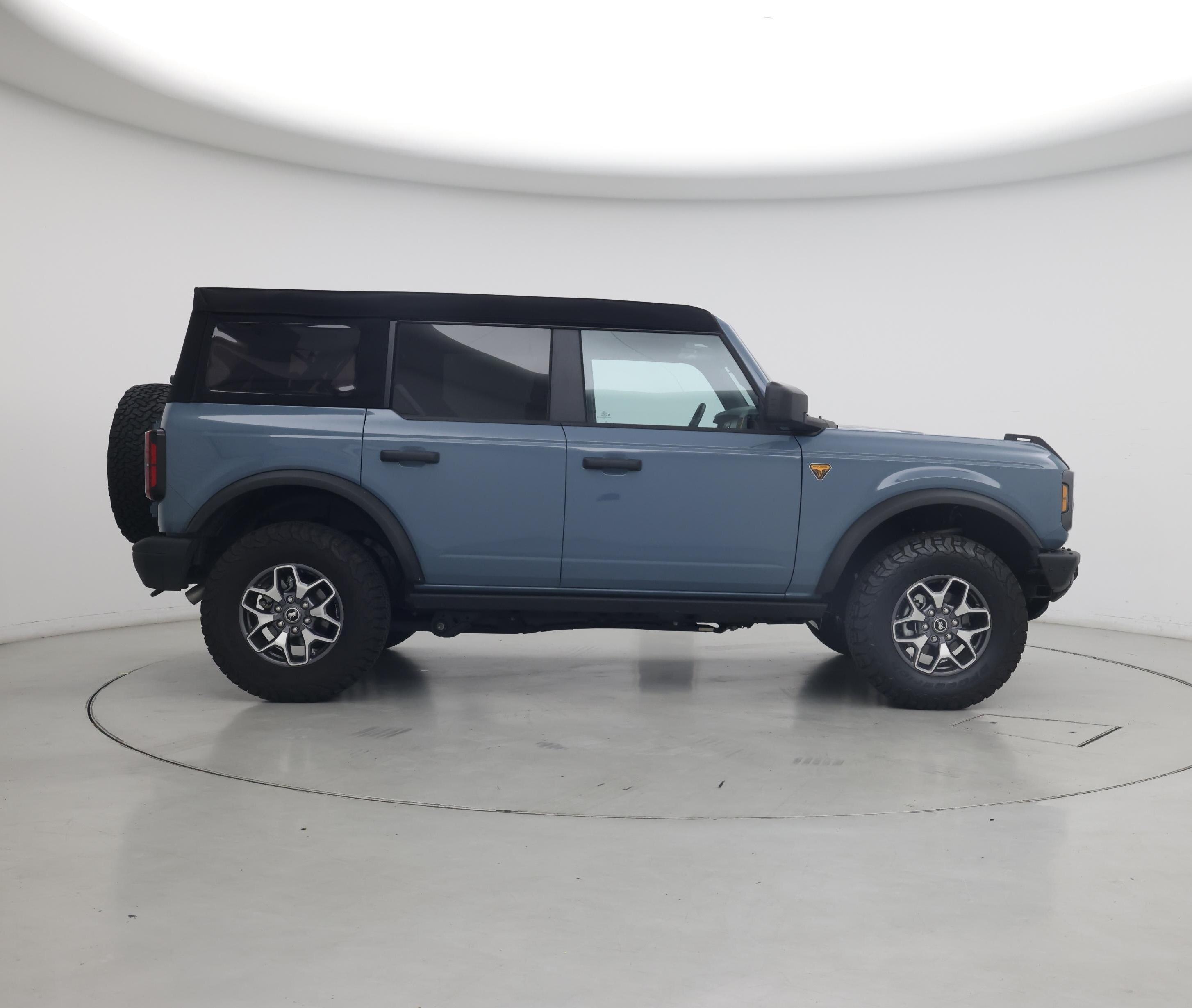 Thumbnail: 2023 Ford Bronco - 7