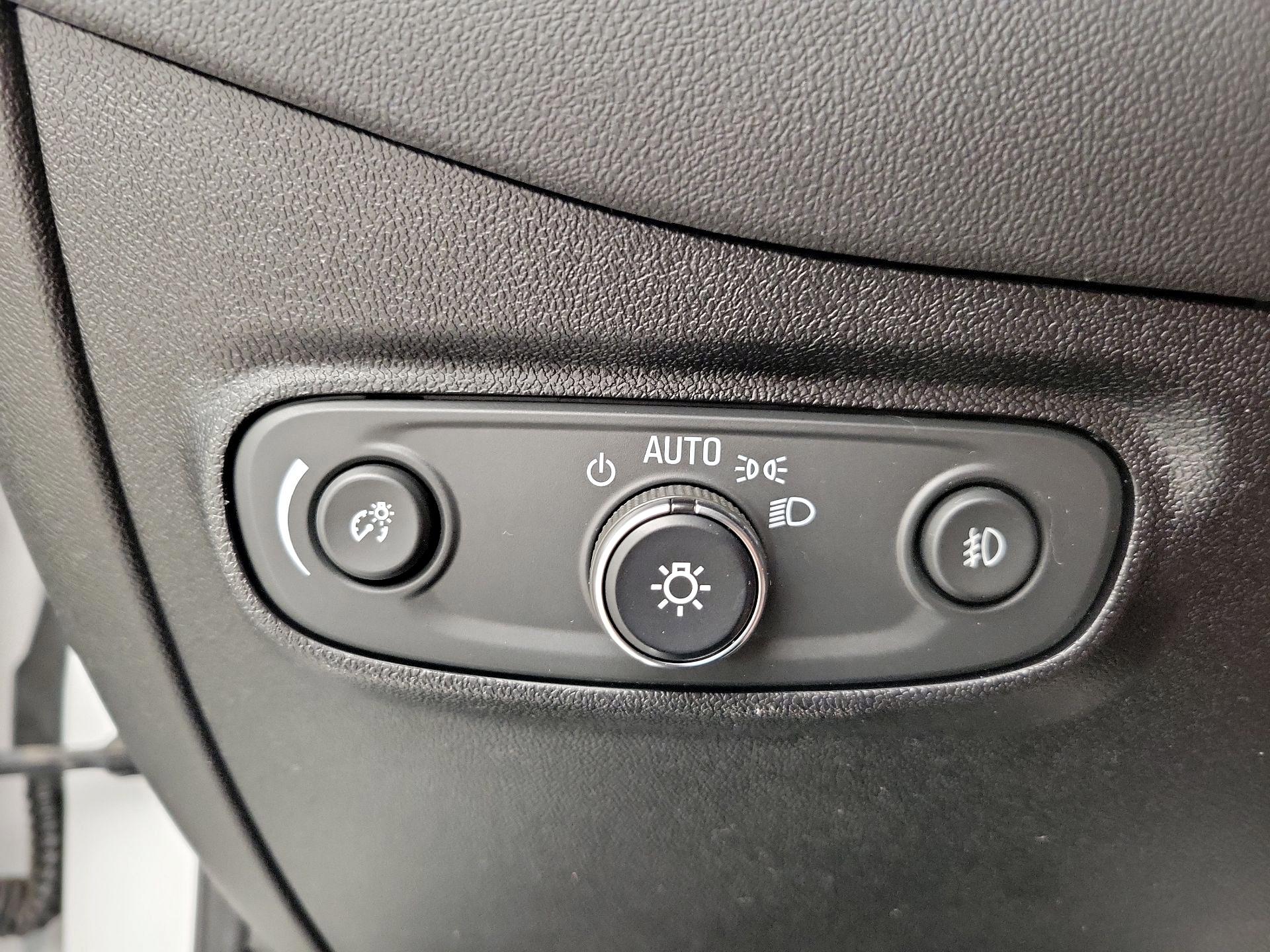 Thumbnail: 2019 Chevrolet Equinox - 13