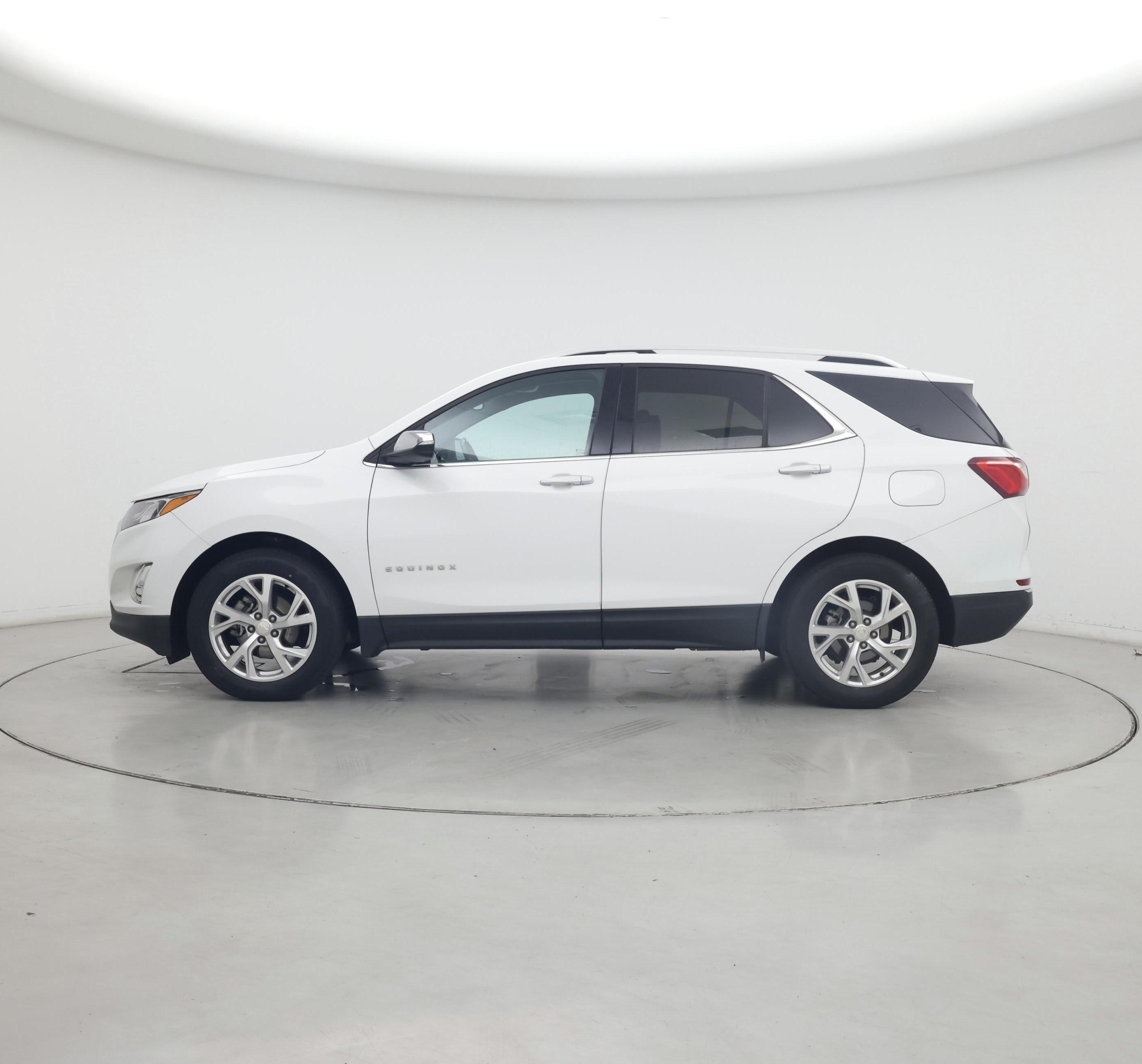 Thumbnail: 2019 Chevrolet Equinox - 3
