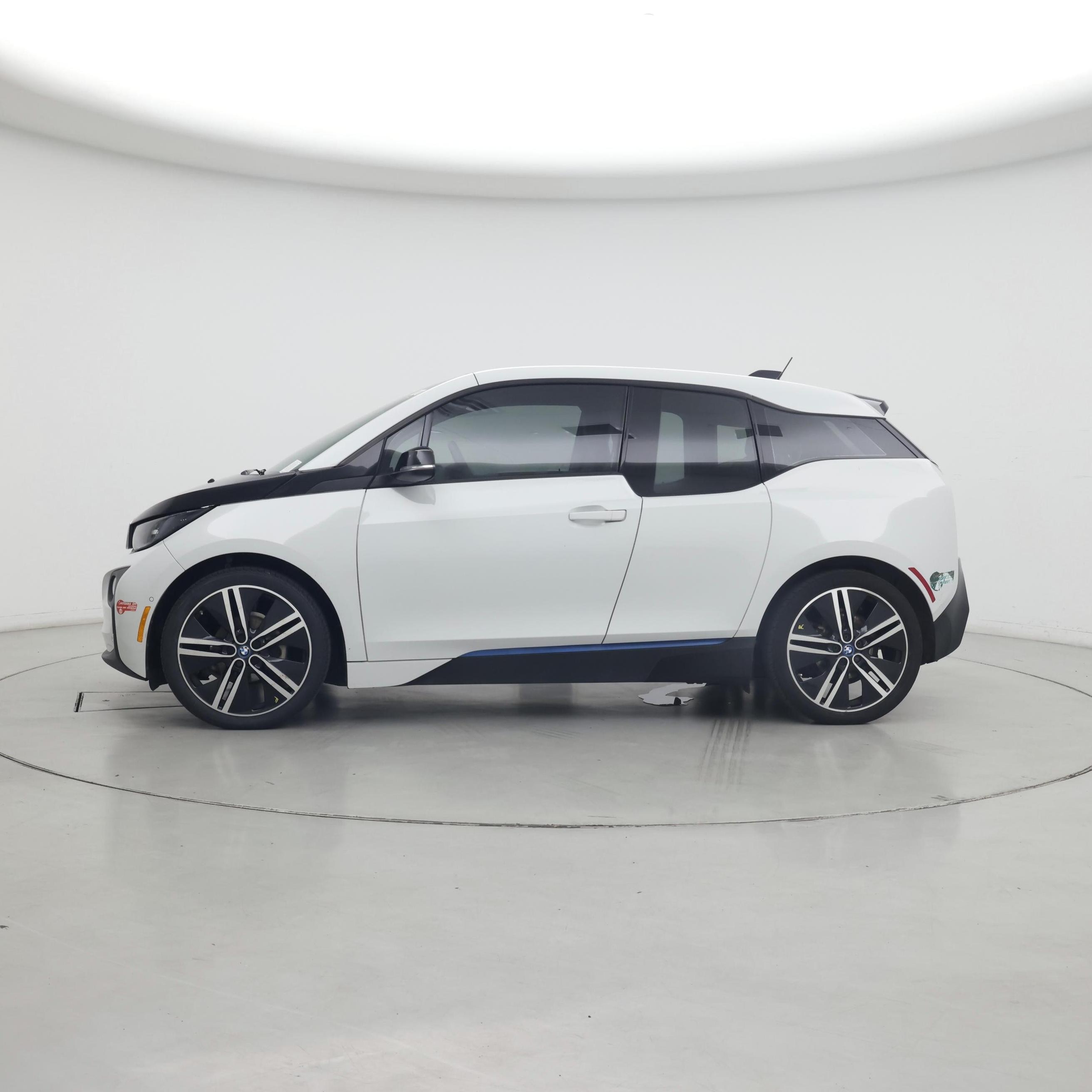 Thumbnail: 2017 BMW i3 - 3