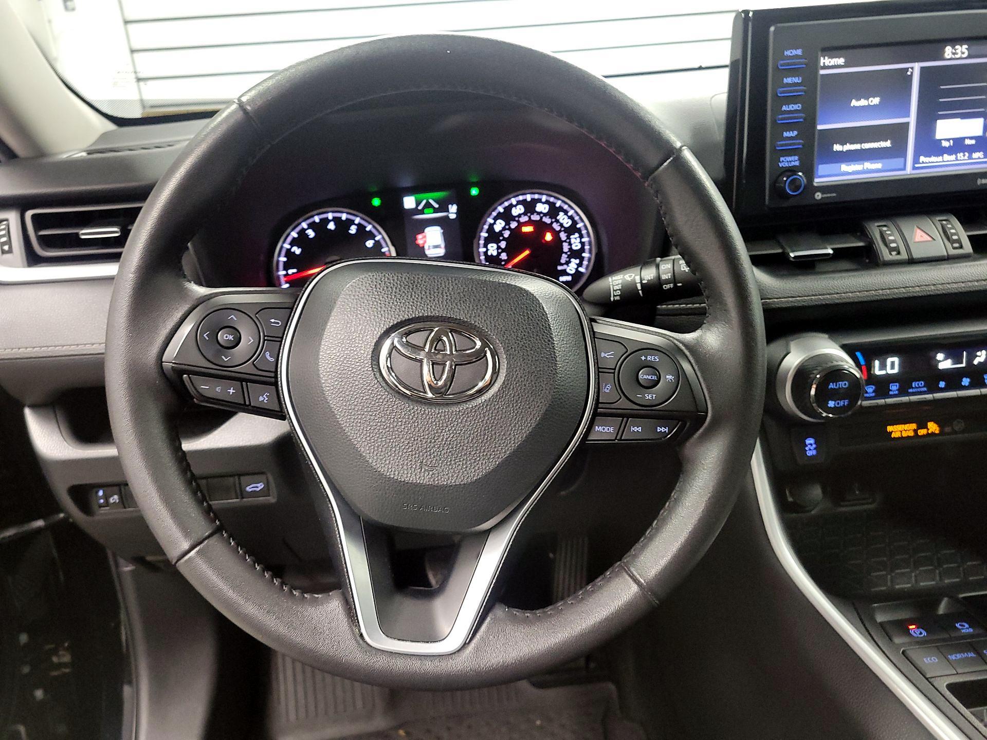 Thumbnail: 2022 Toyota RAV4 - 10