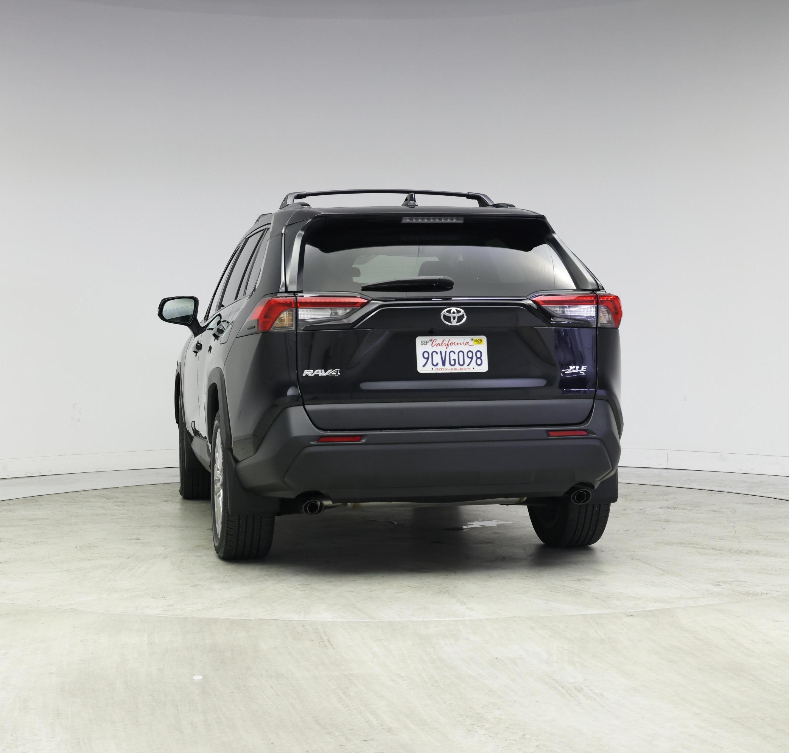 Thumbnail: 2022 Toyota RAV4 - 6