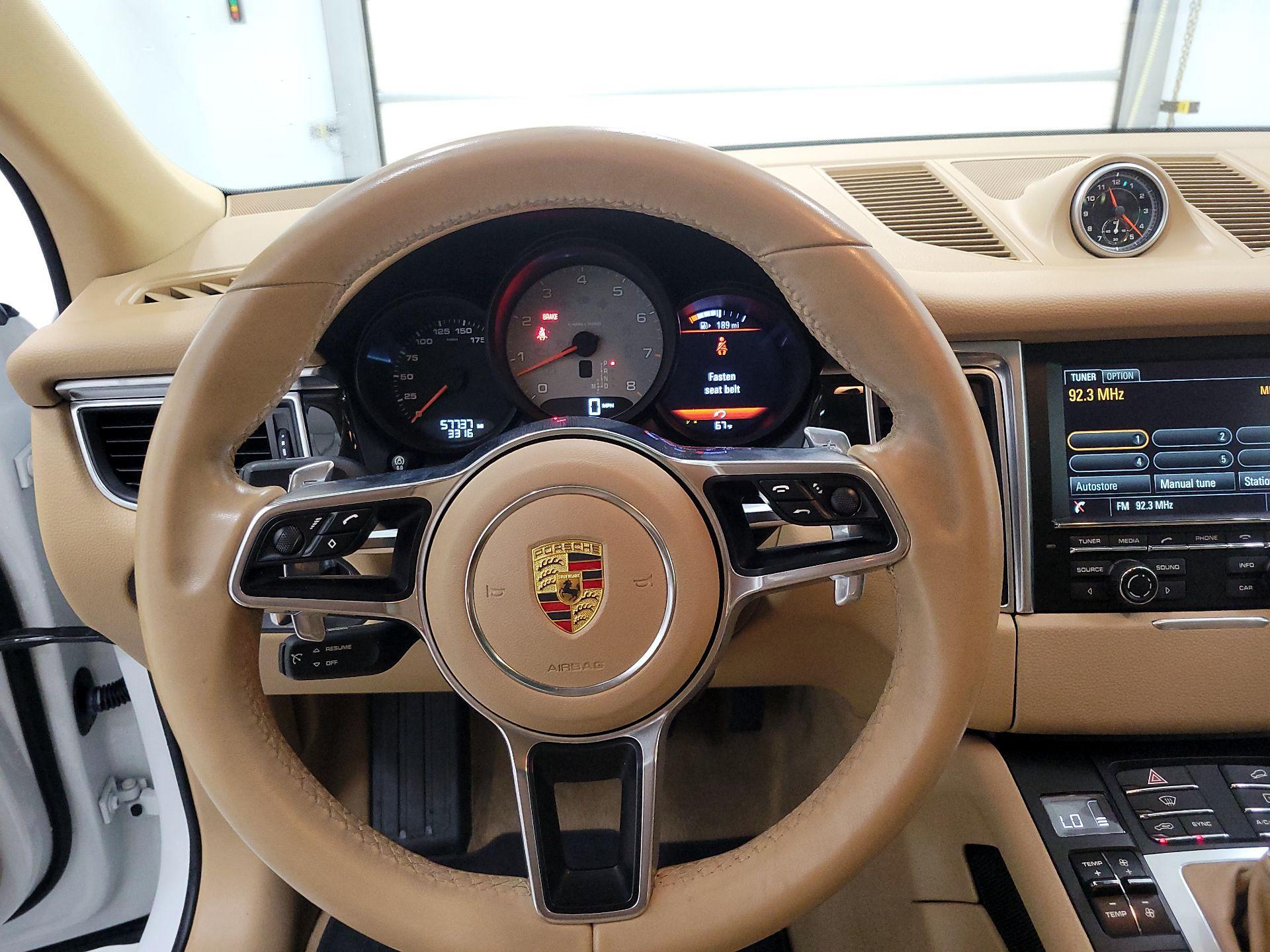 Thumbnail: 2015 Porsche Macan - 10