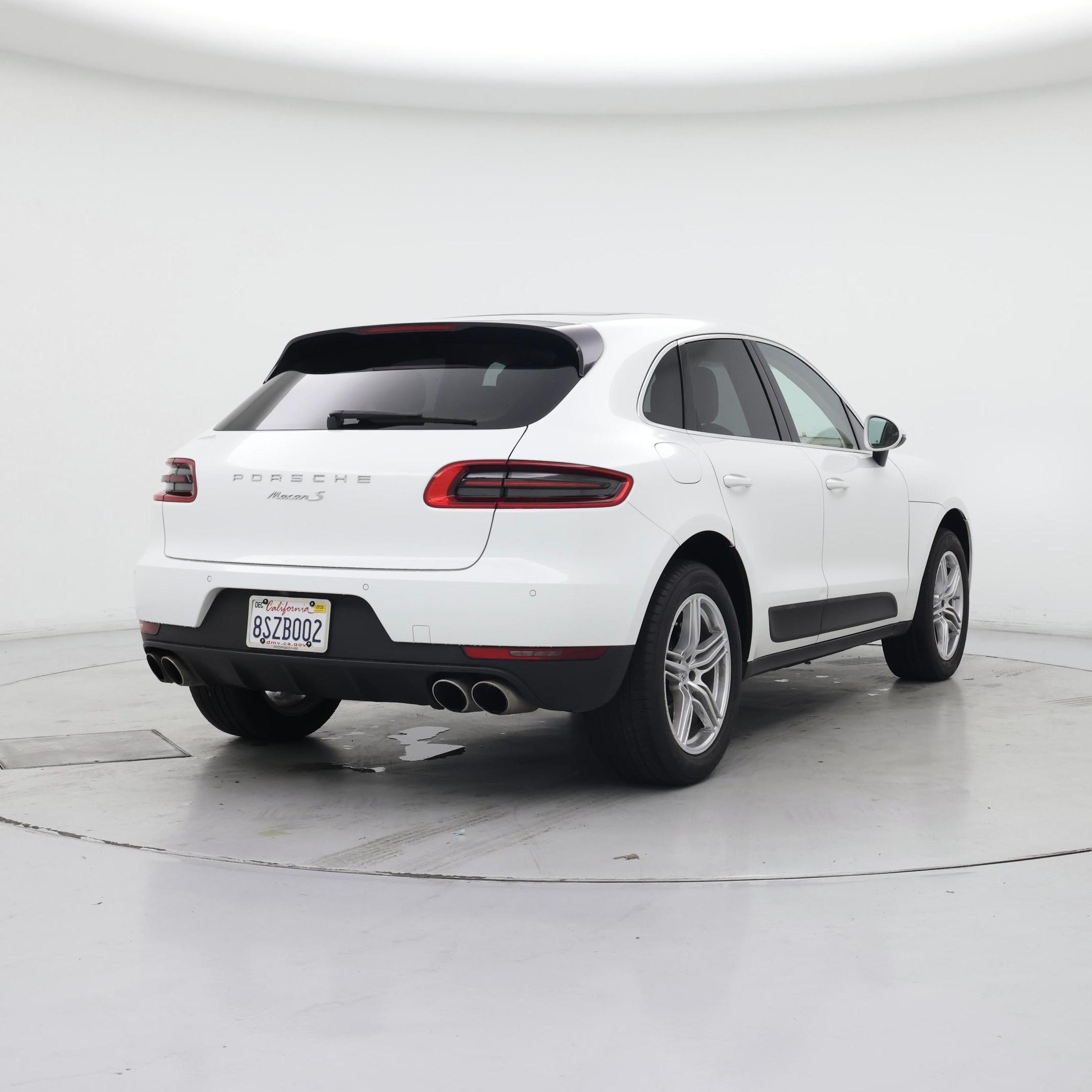 Thumbnail: 2015 Porsche Macan - 8