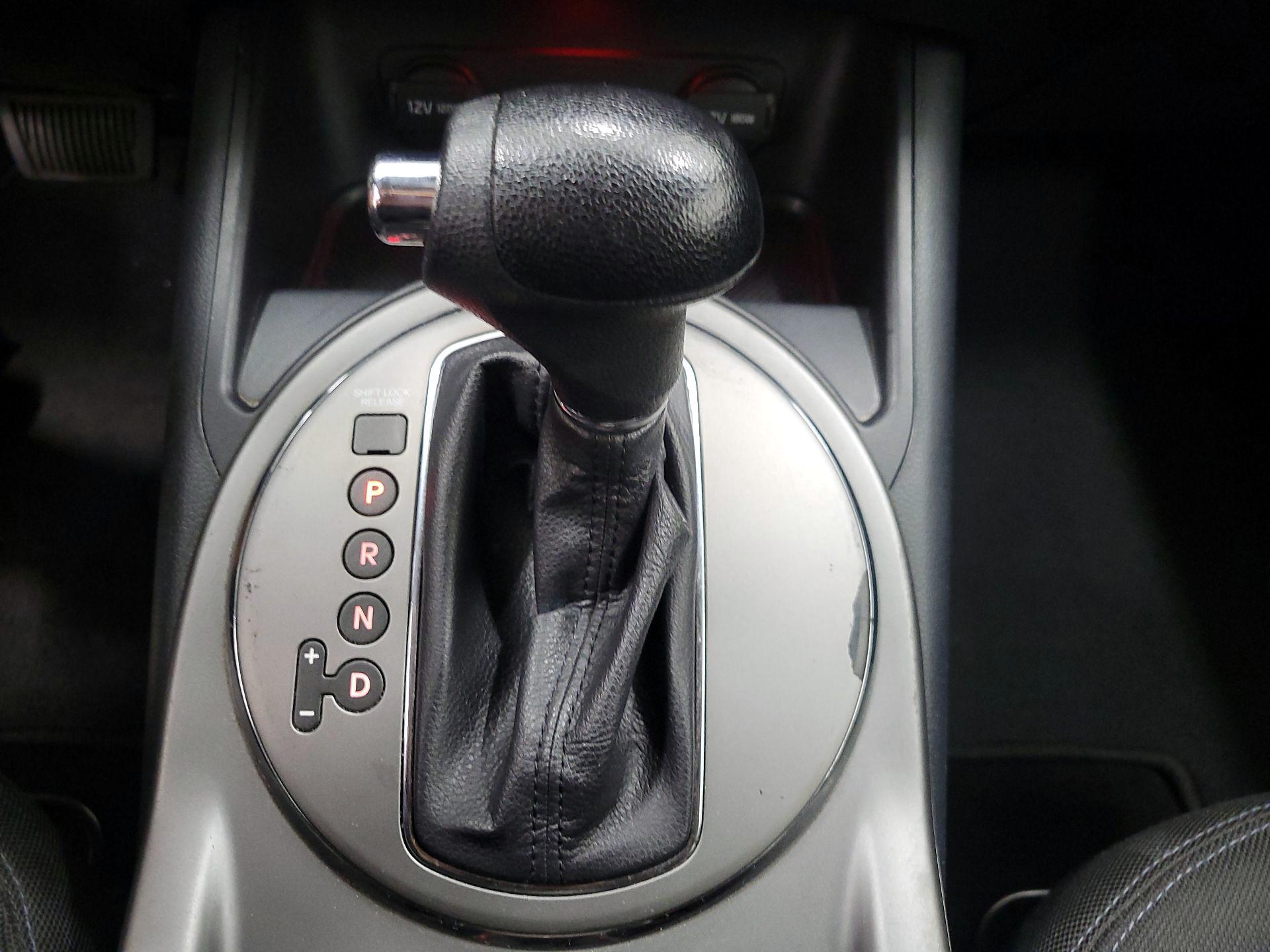 Thumbnail: 2014 Kia Sportage - 16