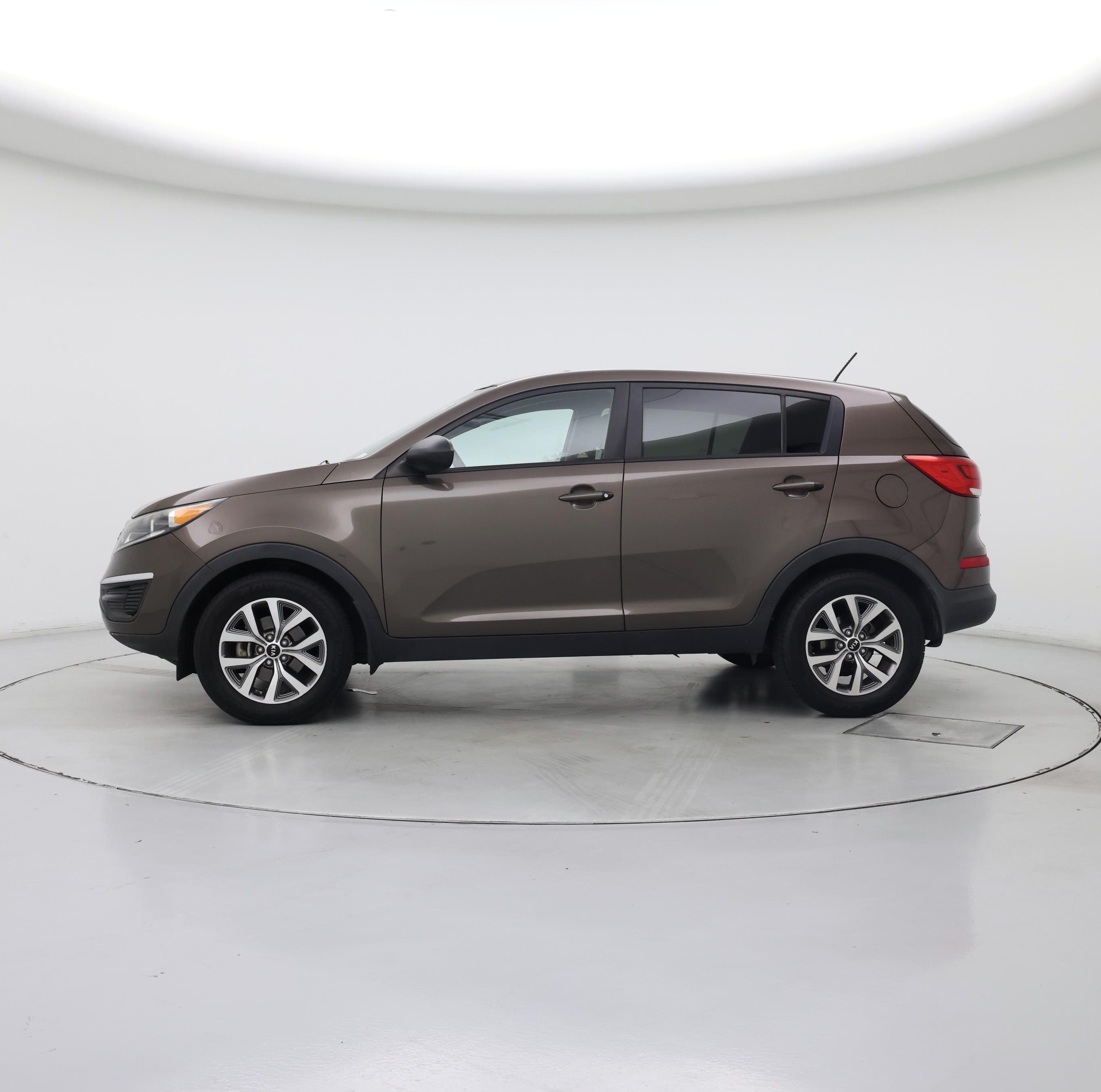 Thumbnail: 2014 Kia Sportage - 3