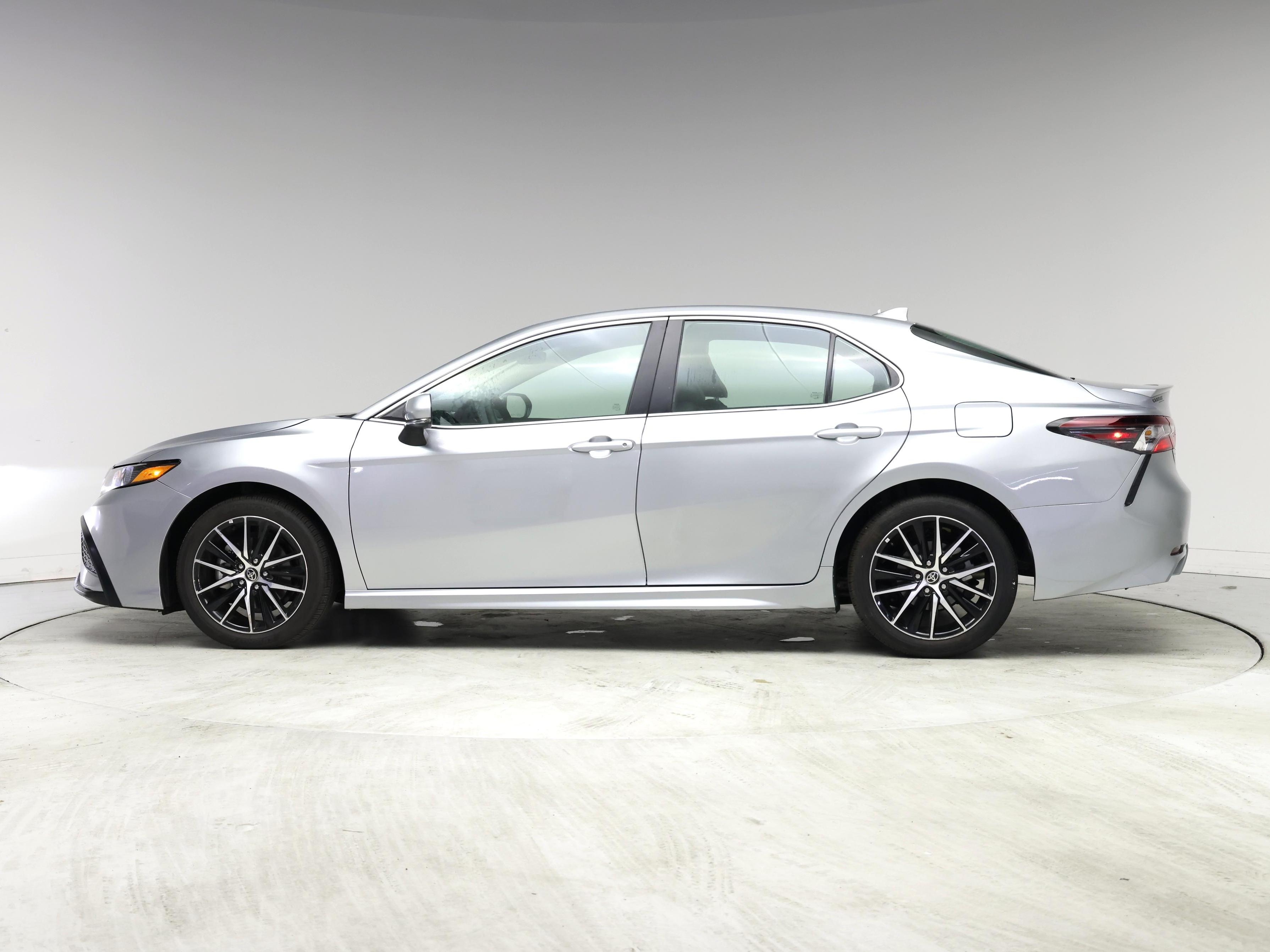 Thumbnail: 2024 Toyota Camry - 3