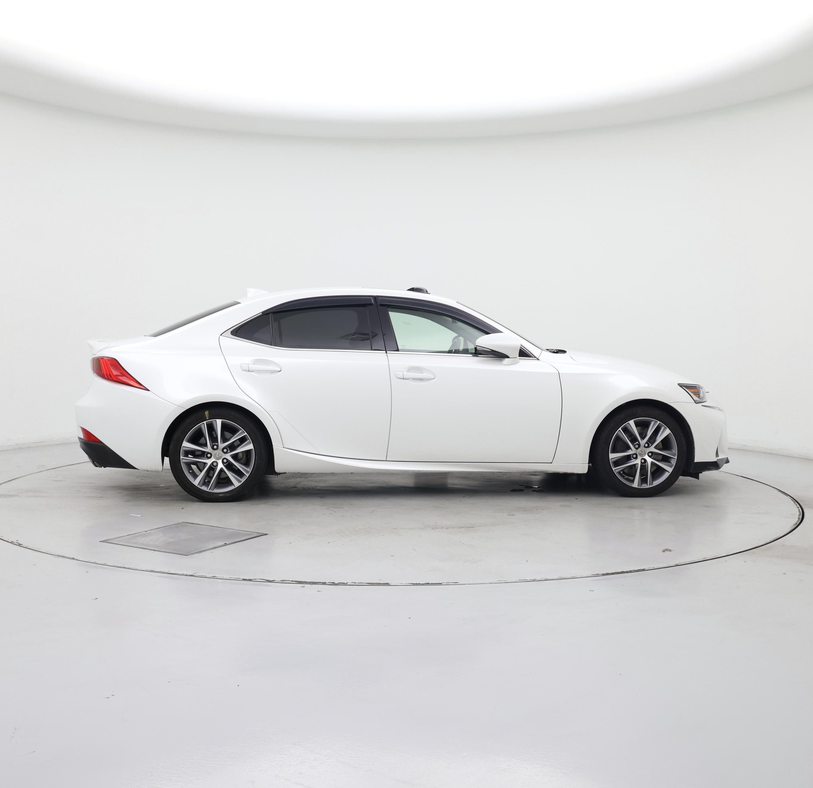 Thumbnail: 2019 Lexus IS - 7