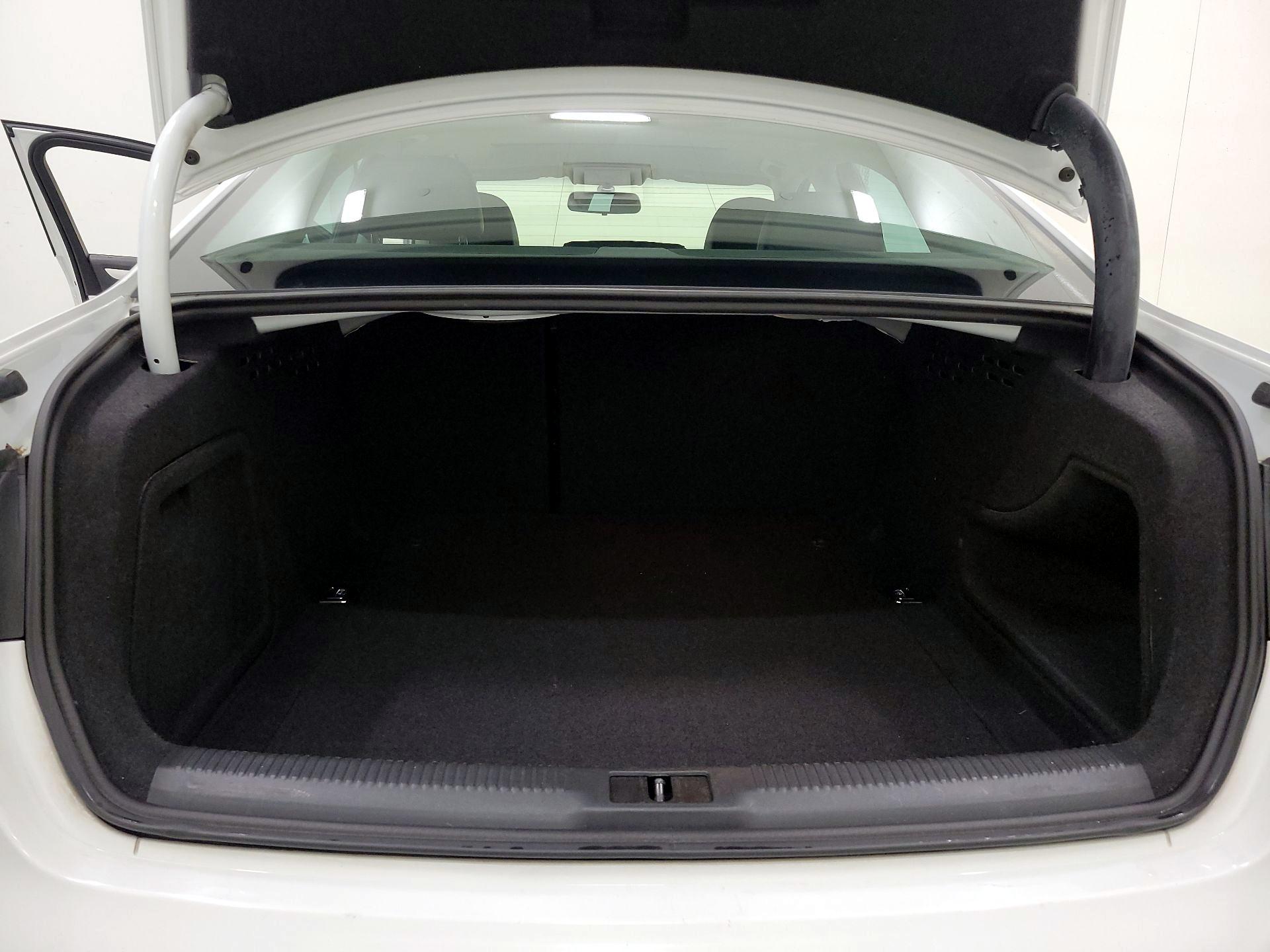 Thumbnail: 2015 Audi A4 - 20