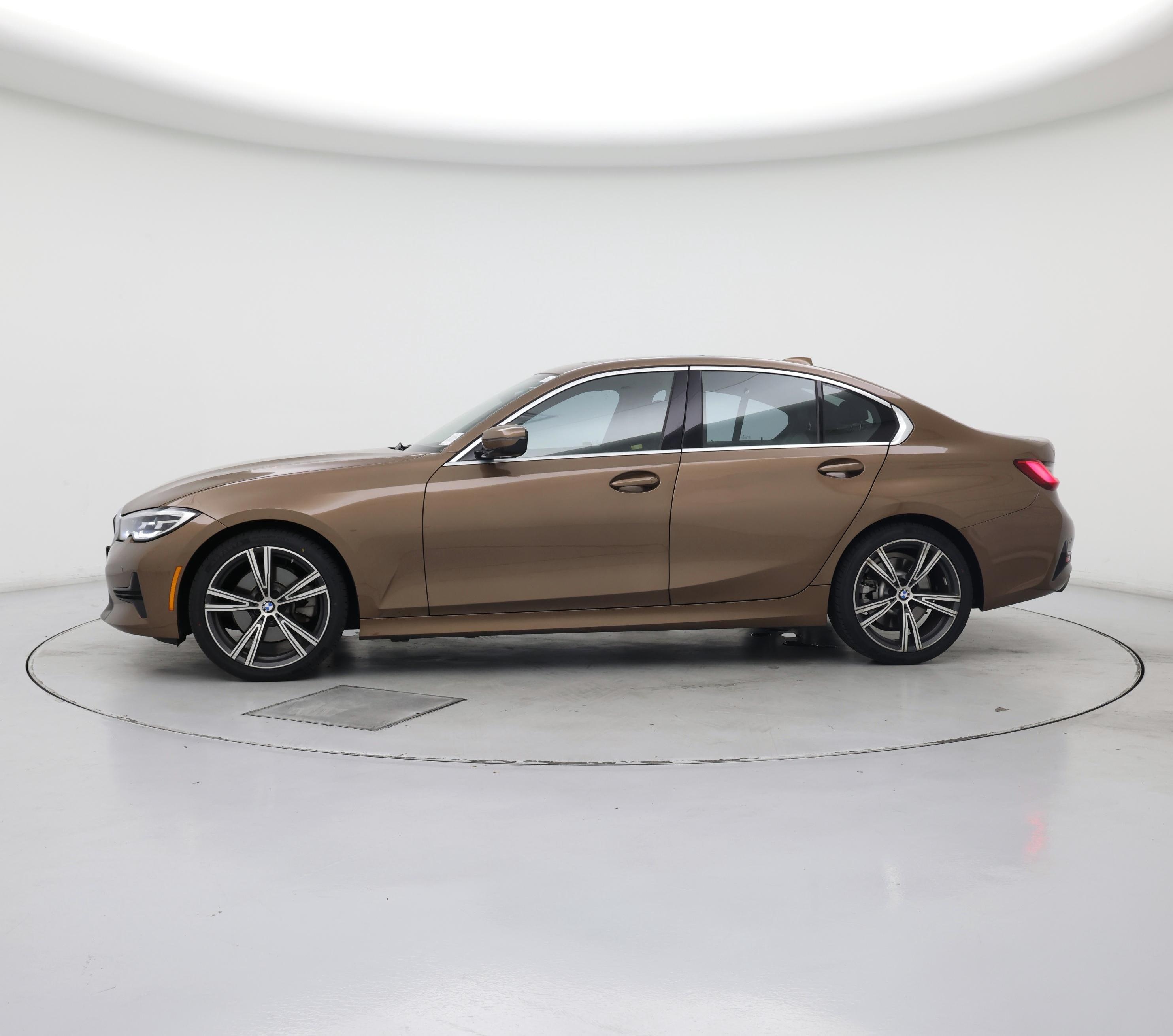 Thumbnail: 2019 BMW 3 Series - 3