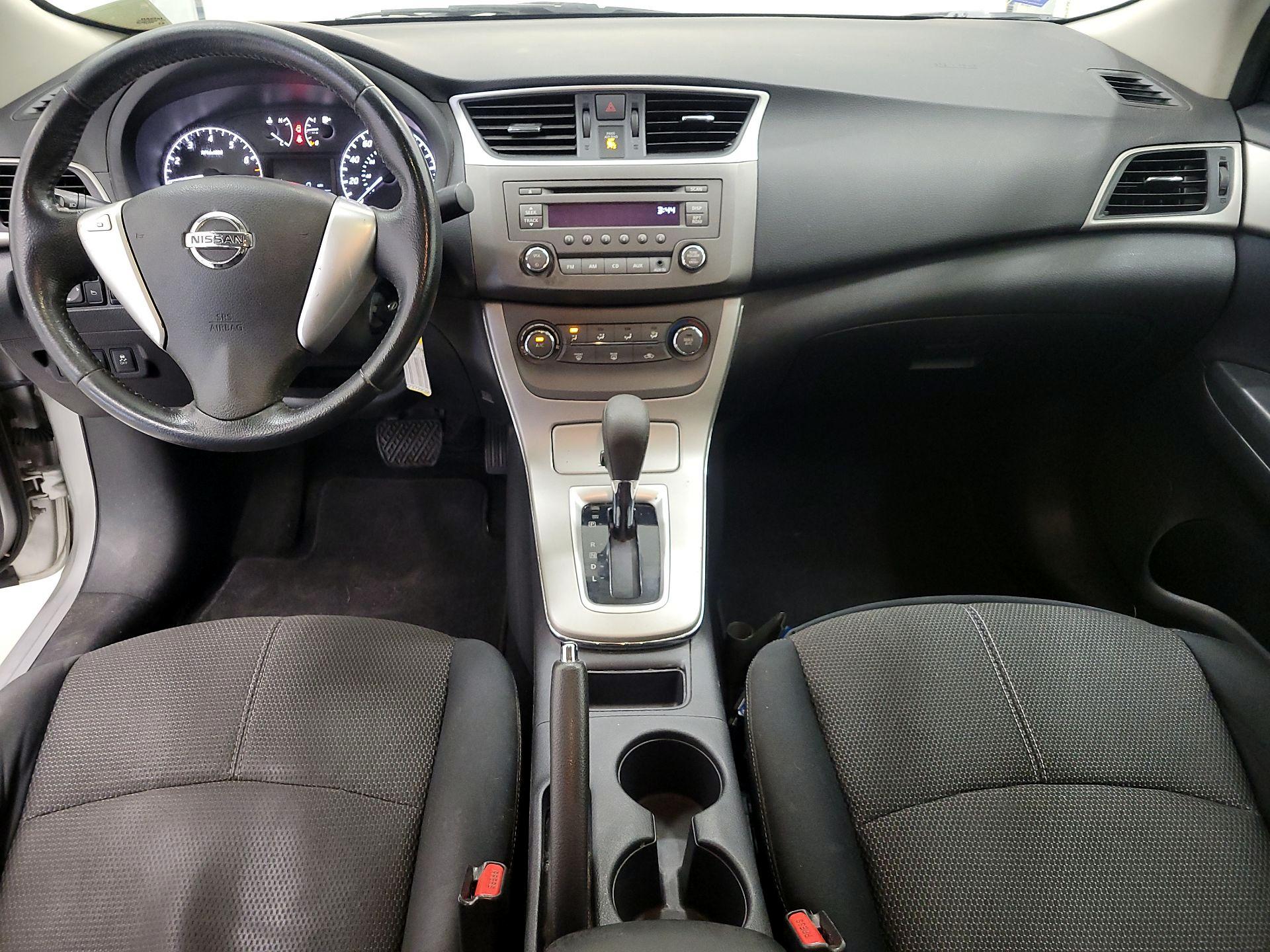 Thumbnail: 2014 Nissan Sentra - 9