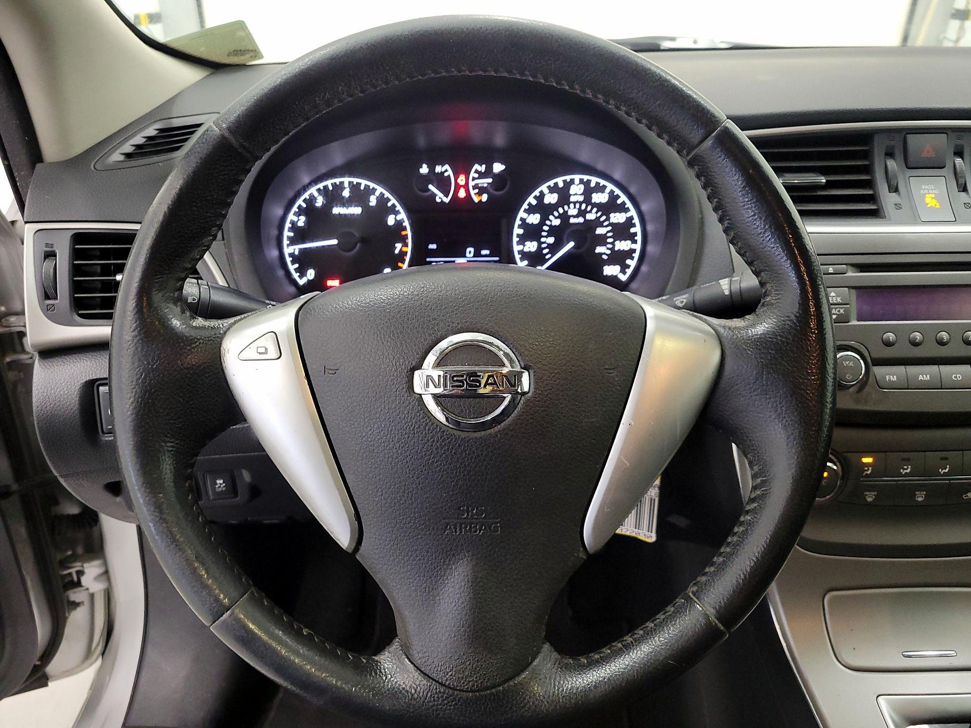 Thumbnail: 2014 Nissan Sentra - 10