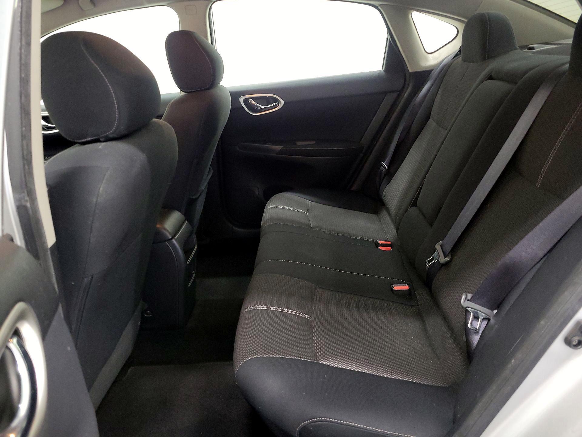 Thumbnail: 2014 Nissan Sentra - 17