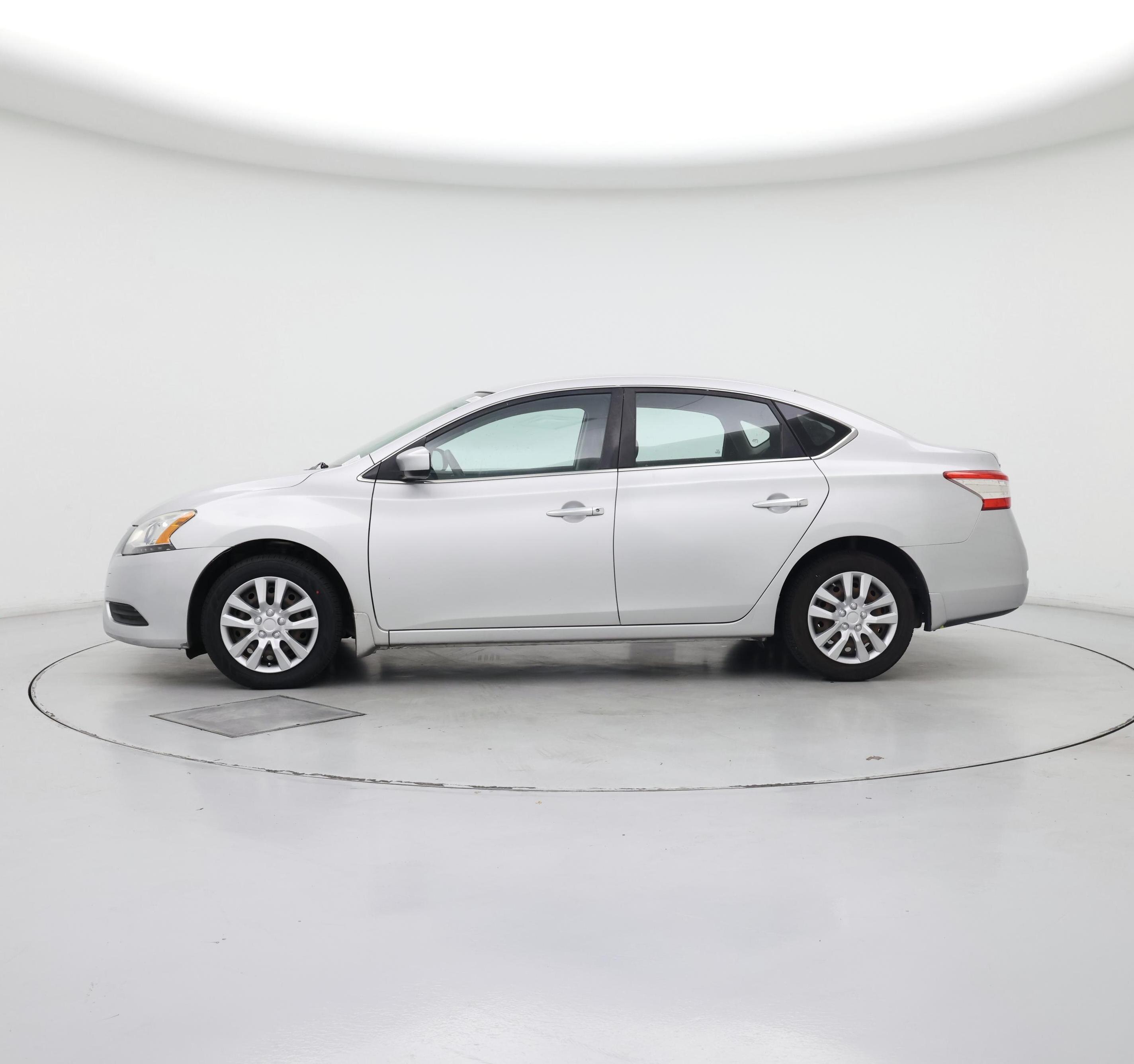Thumbnail: 2014 Nissan Sentra - 3