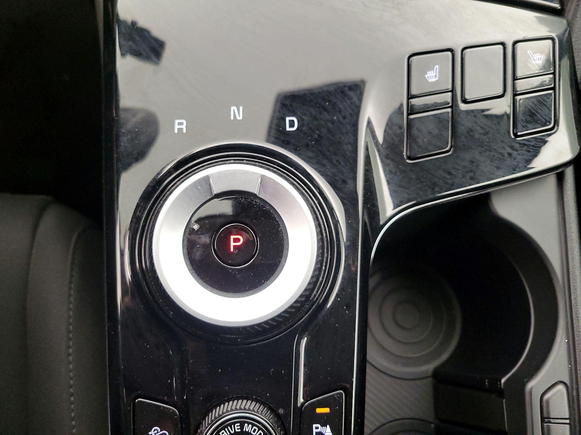 Thumbnail: 2023 Kia Sportage - 17