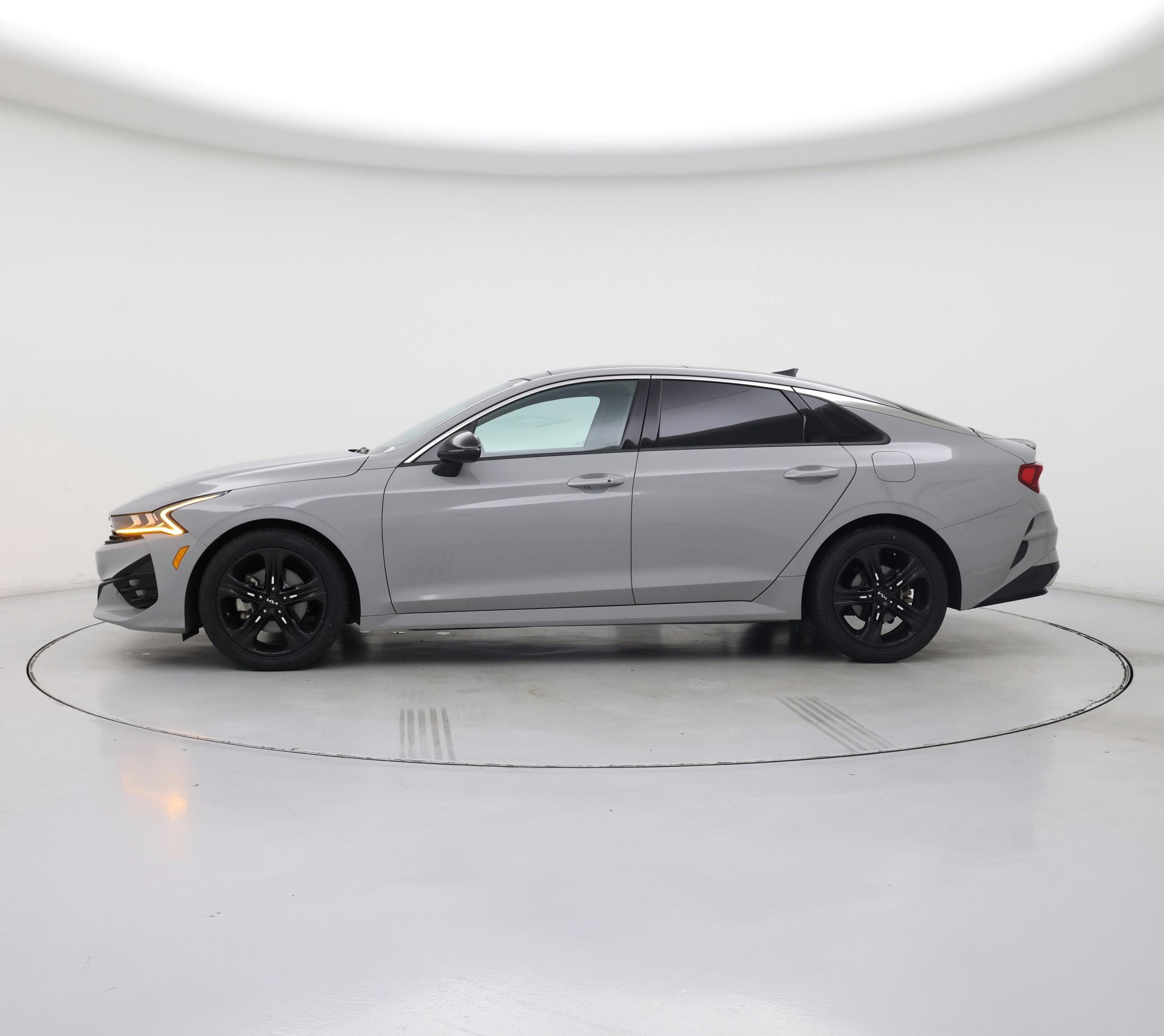Thumbnail: 2022 Kia K5 - 3
