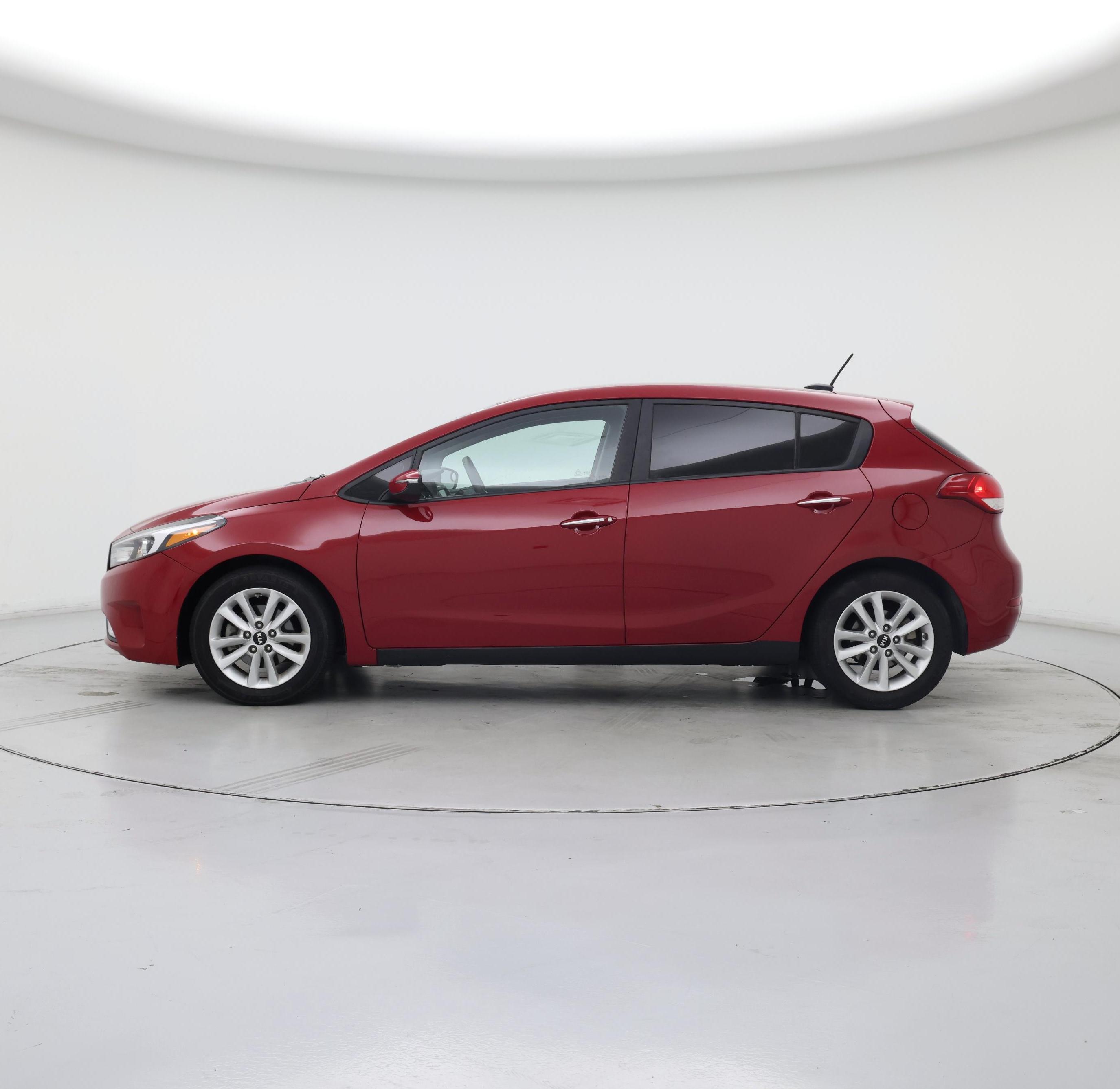 Thumbnail: 2017 Kia Forte - 3