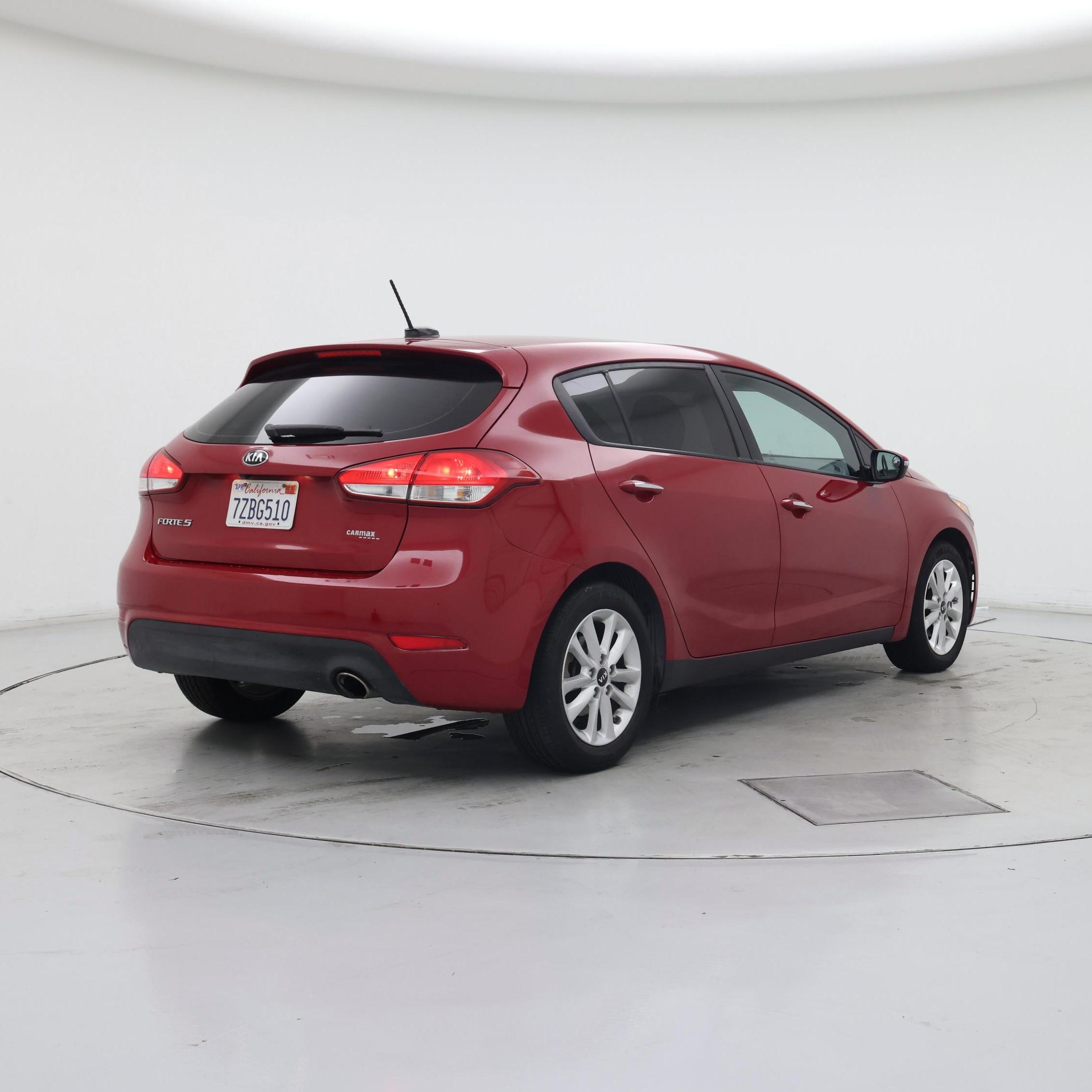 Thumbnail: 2017 Kia Forte - 8