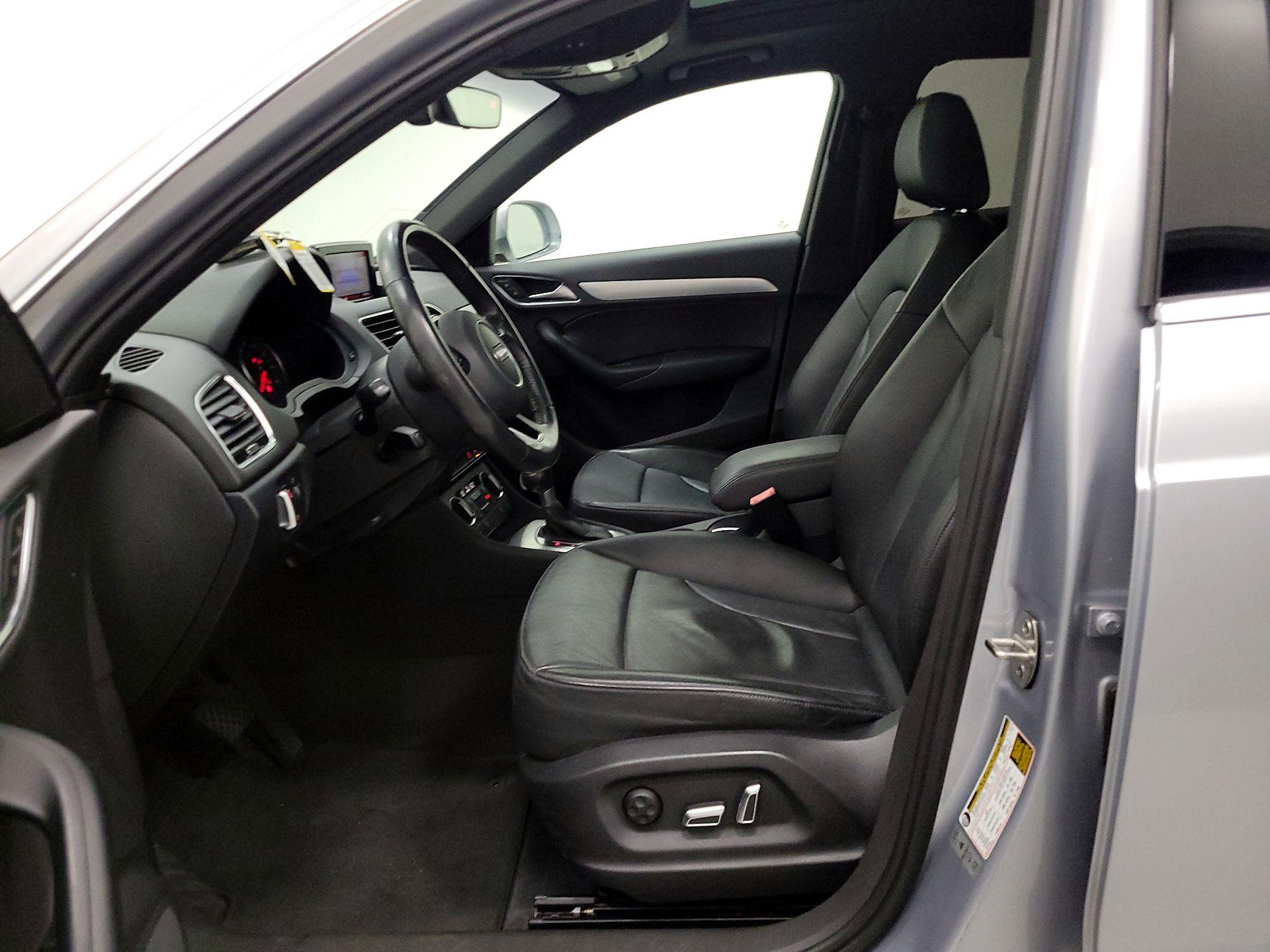 Thumbnail: 2016 Audi Q3 - 11