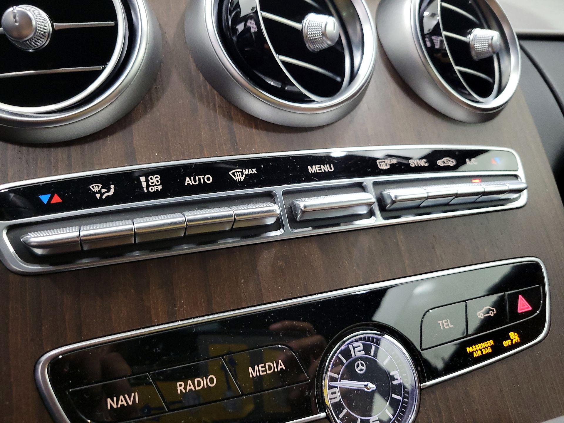 Thumbnail: 2021 Mercedes-Benz C-Class - 16