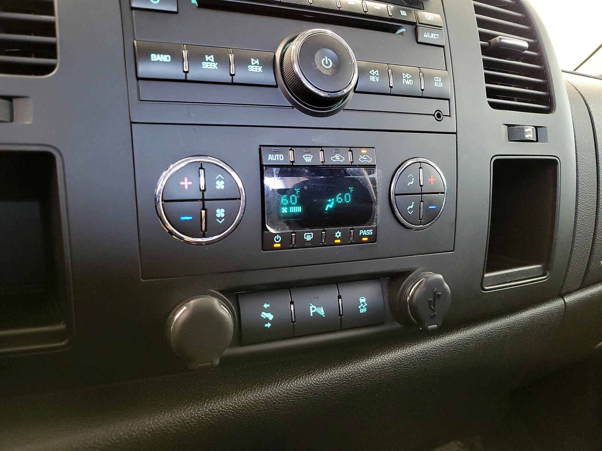 Thumbnail: 2013 GMC Sierra 1500 - 15